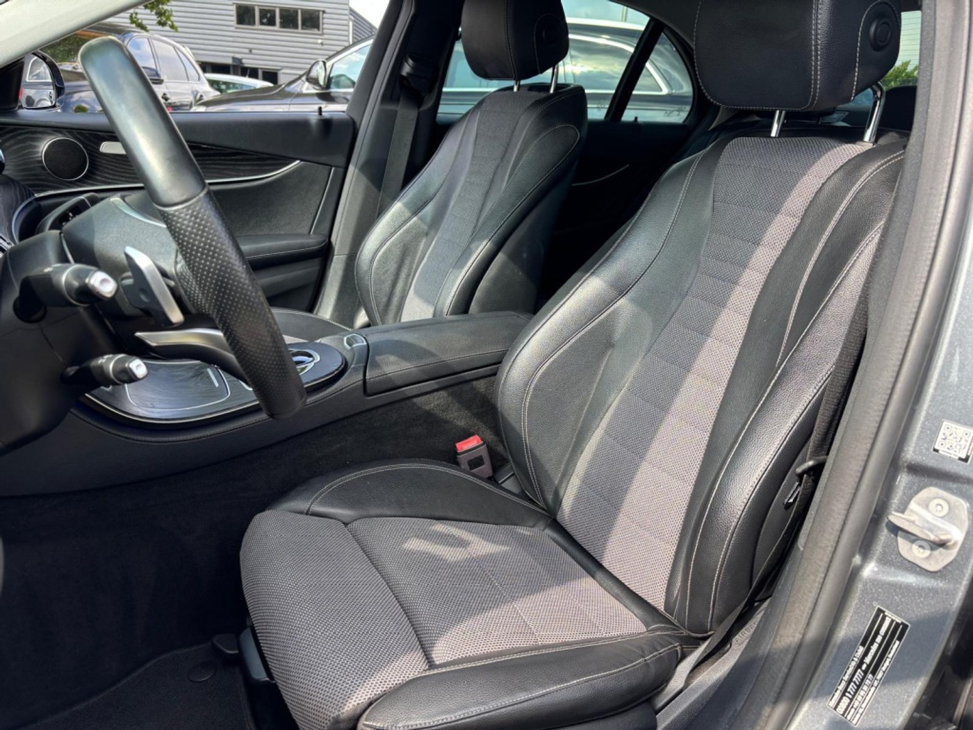Foto van Mercedes-Benz E 220 D