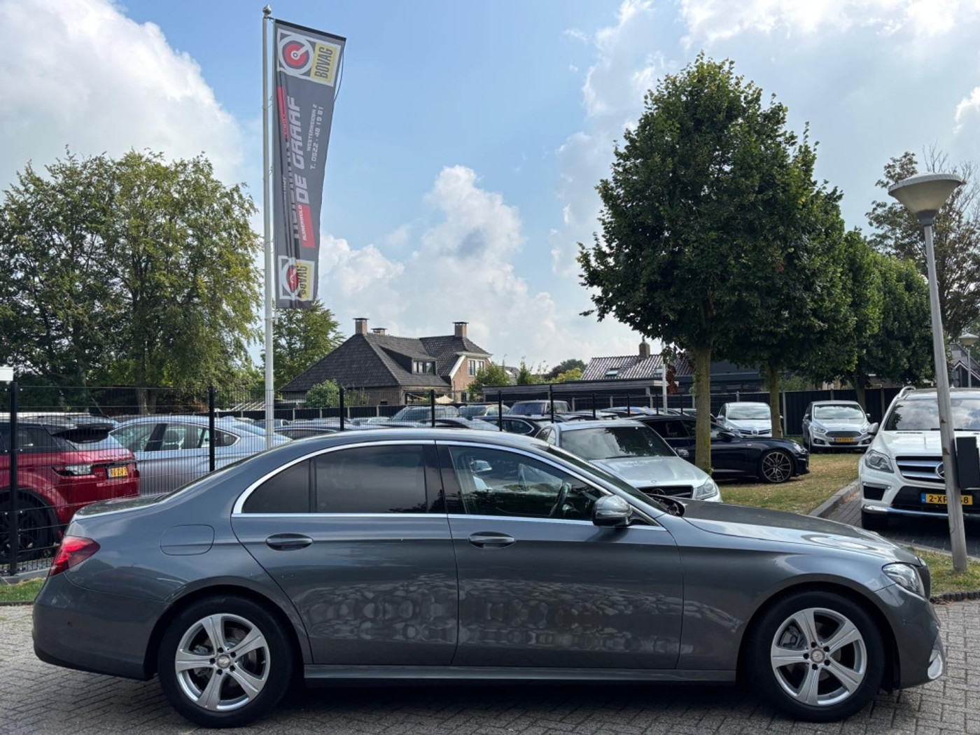Foto van Mercedes-Benz E 220 D