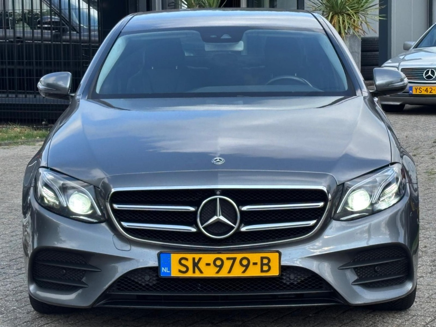 Foto van Mercedes-Benz E 220 D