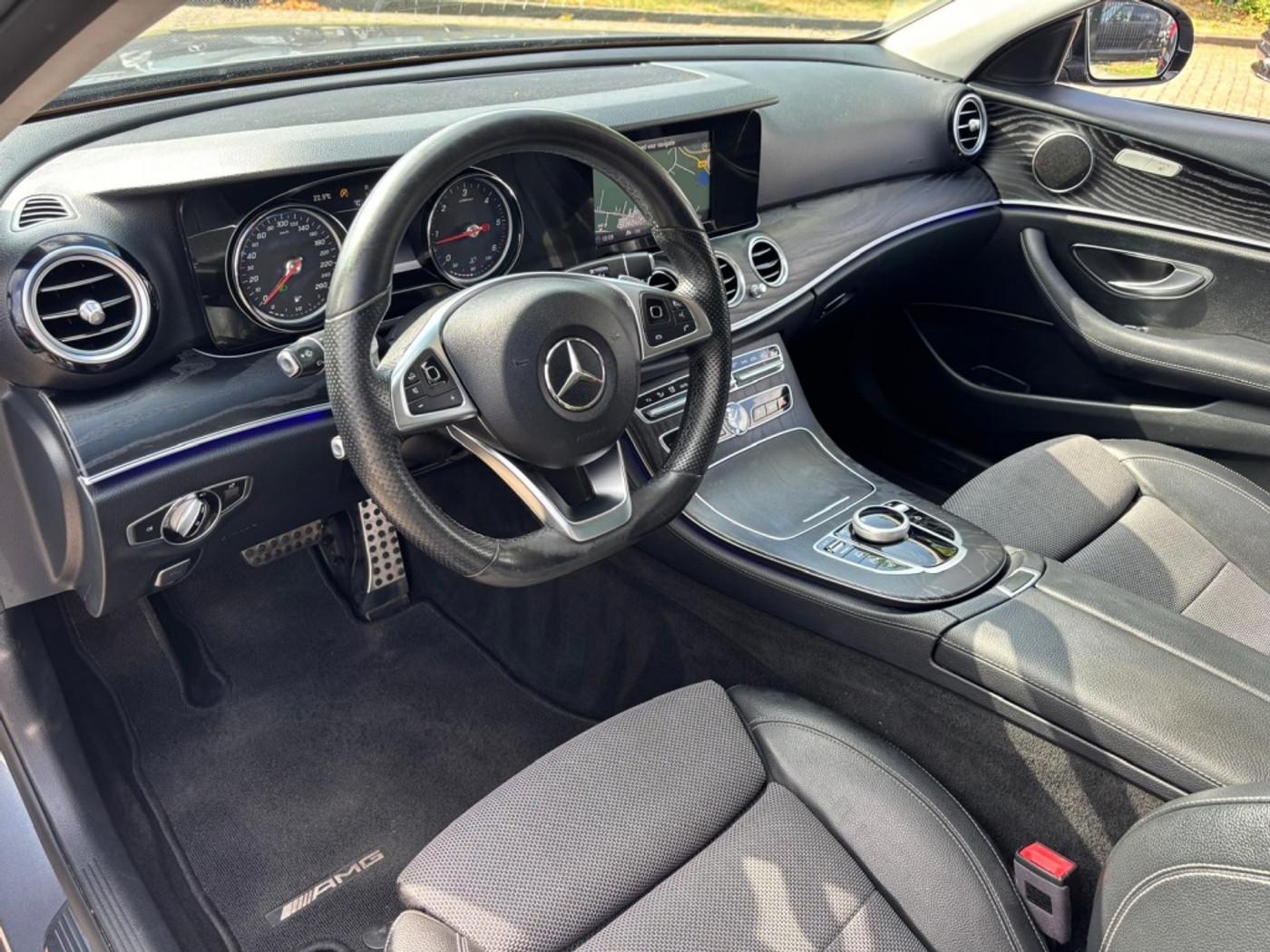 Foto van Mercedes-Benz E 220 D