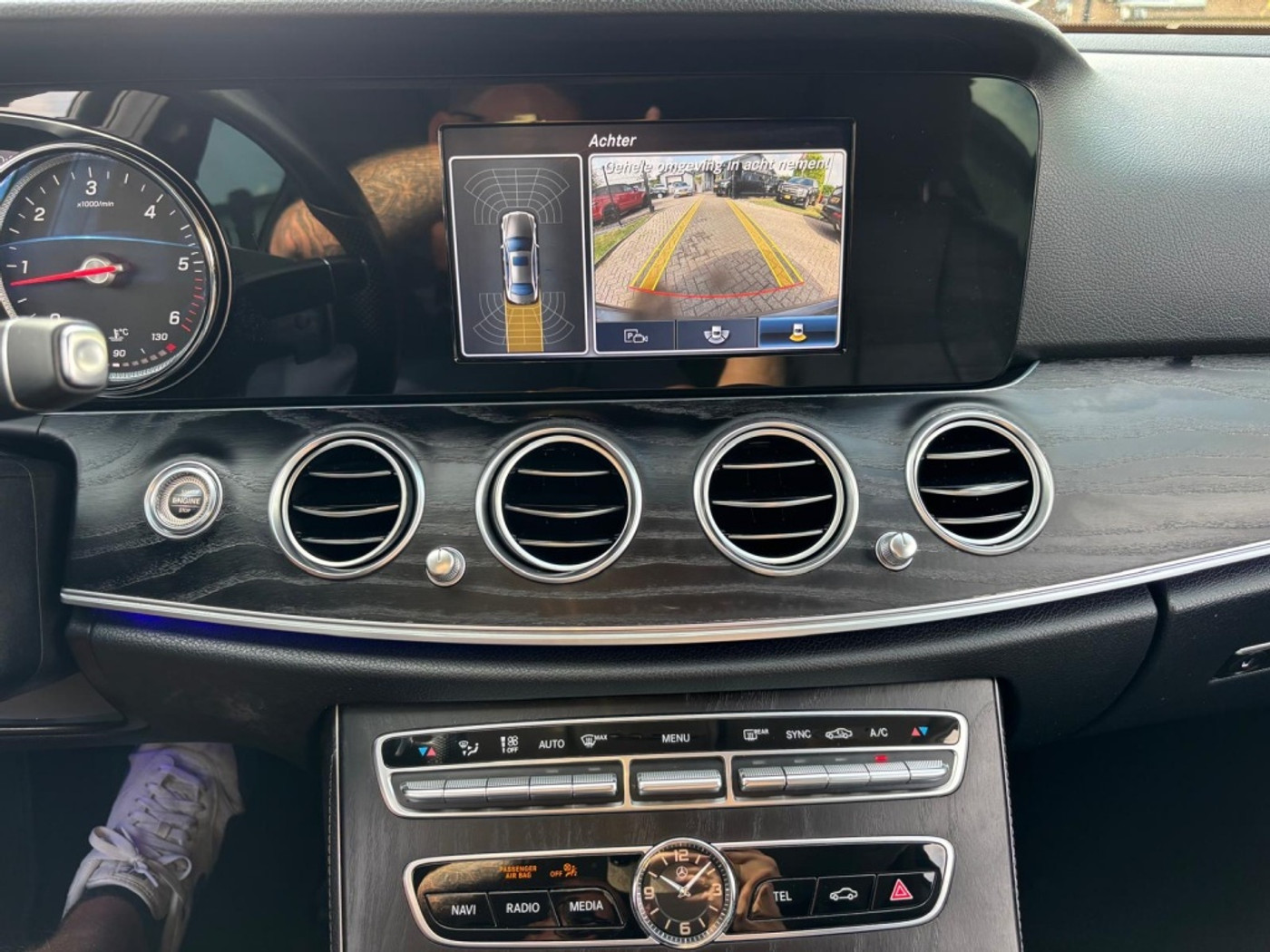 Foto van Mercedes-Benz E 220 D