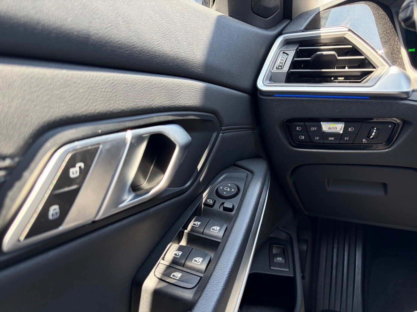 Foto van BMW 330i