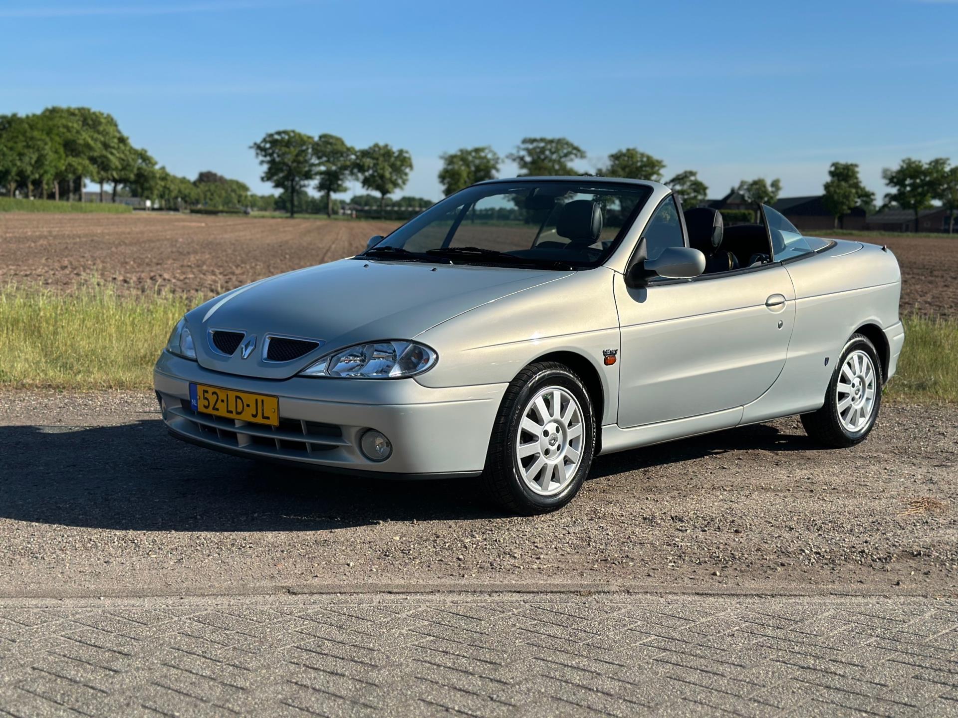 Foto van Renault Megane Cabriolet