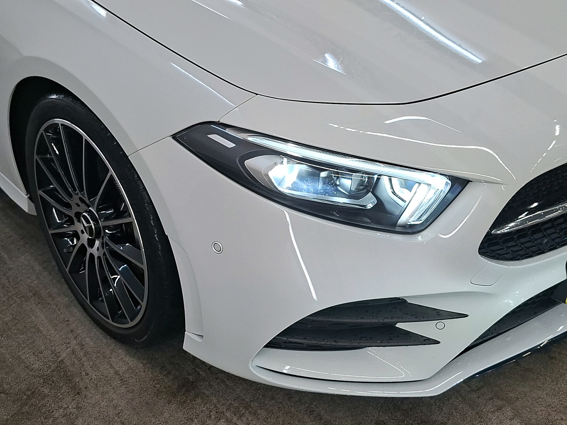 Foto van Mercedes-Benz A 200