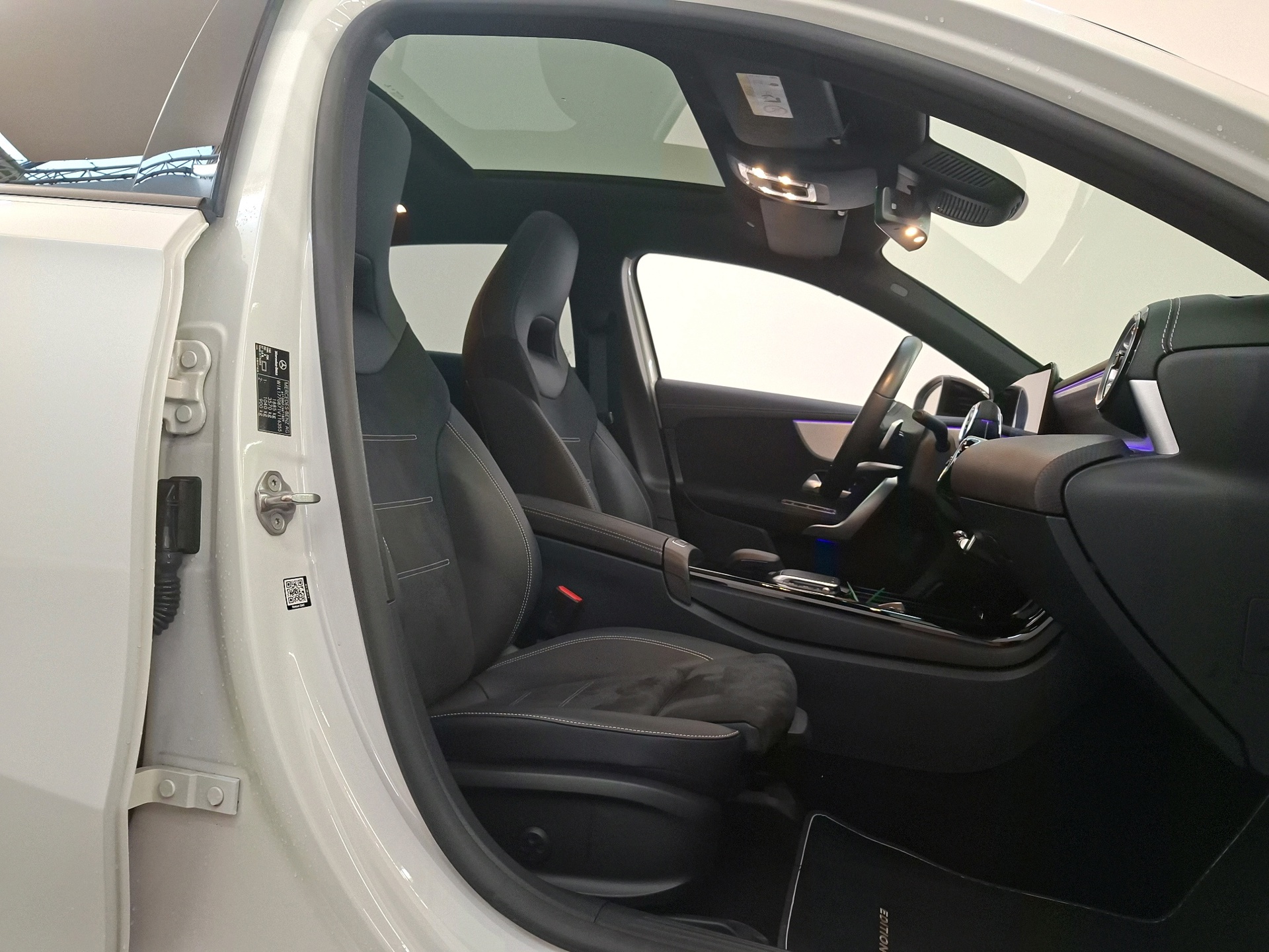 Foto van Mercedes-Benz A 200