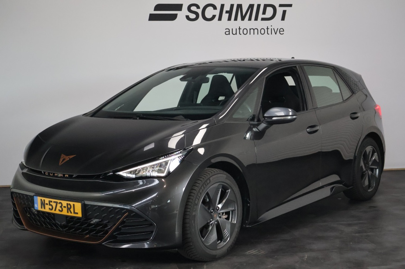 Cupra Born Business One 62 kWh | Stoel-/stuurverwarming | Carplay | ACC | Camera 2021 - voorkant