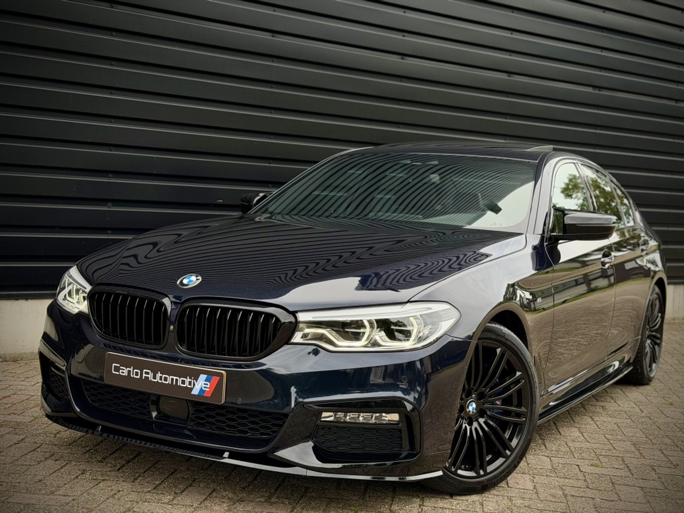 BMW 530i 530i M-PERFORMANCE DAK|360|NAPPA|ACC|DHOEK 2017 - voorkant