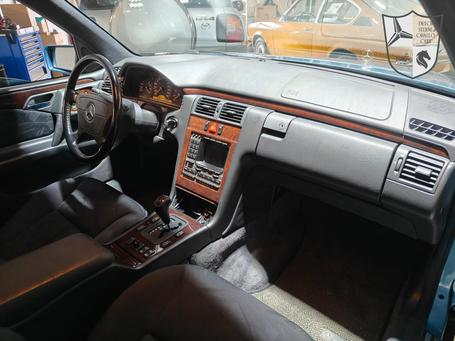 Foto van Mercedes-Benz E 320 4-matic