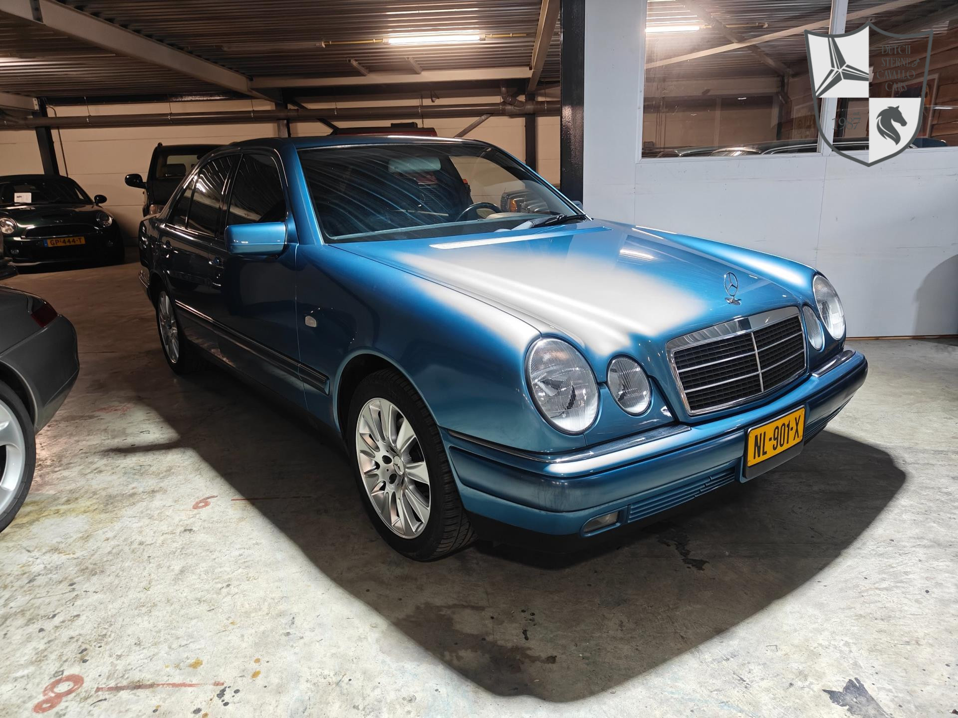 Foto van Mercedes-Benz E 320 4-matic