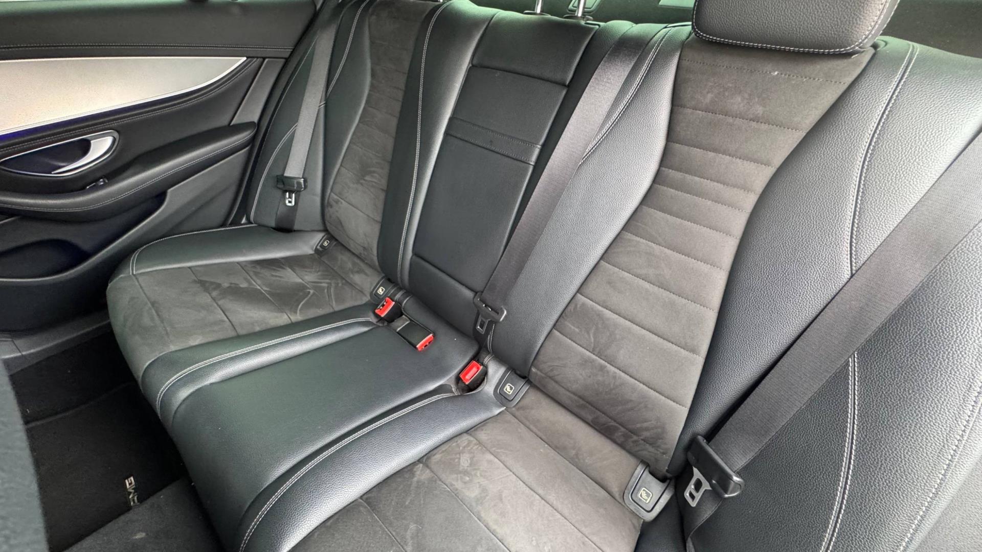 Foto van Mercedes-Benz E 200 D