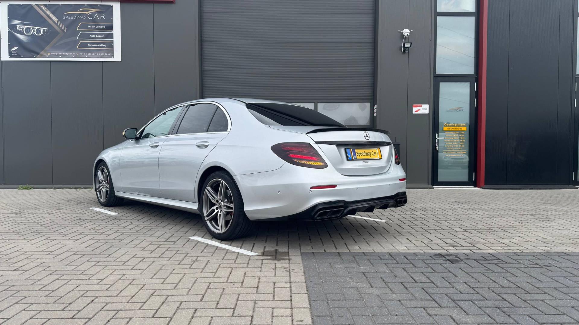 Foto van Mercedes-Benz E 200 D