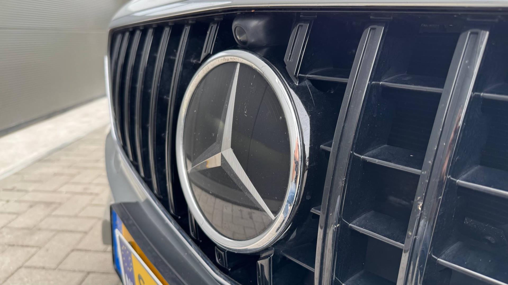 Foto van Mercedes-Benz E 200 D