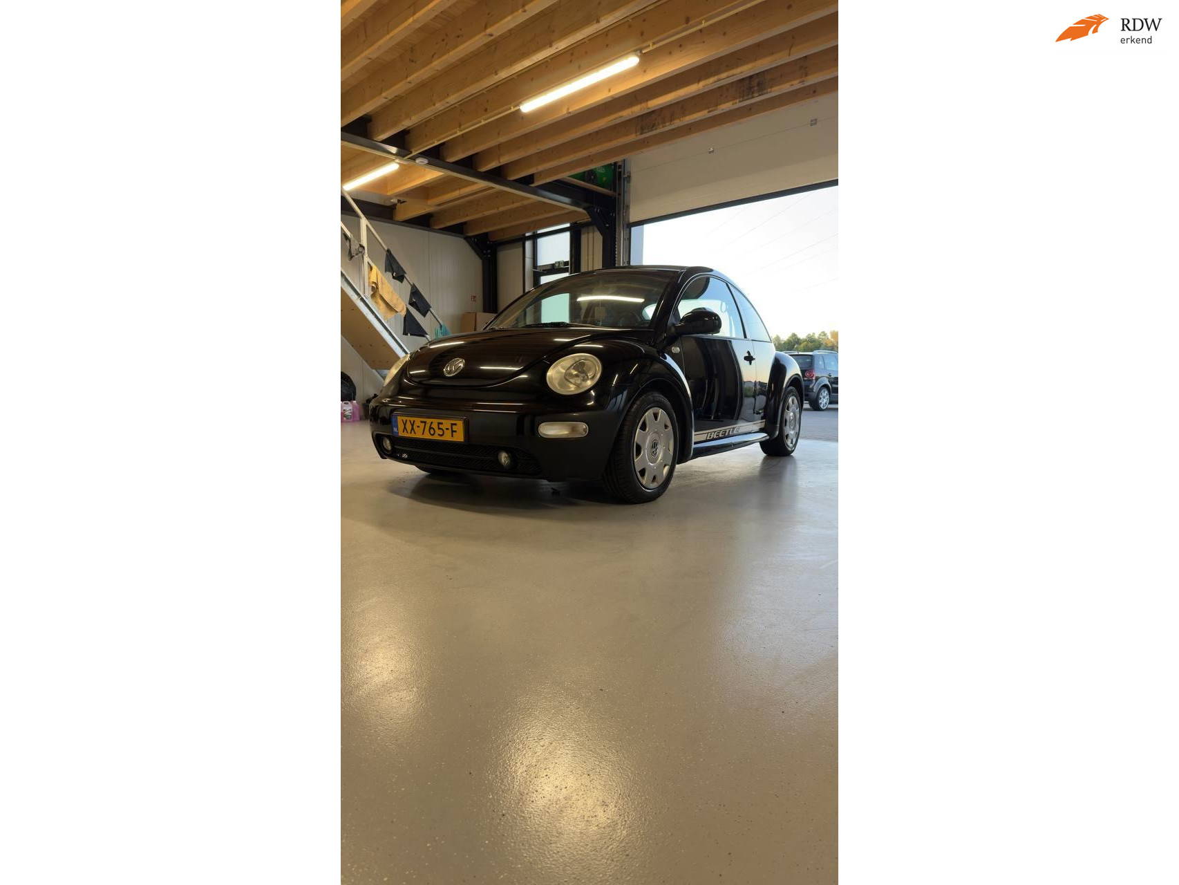Volkswagen New Beetle 1.6 2002 - voorkant
