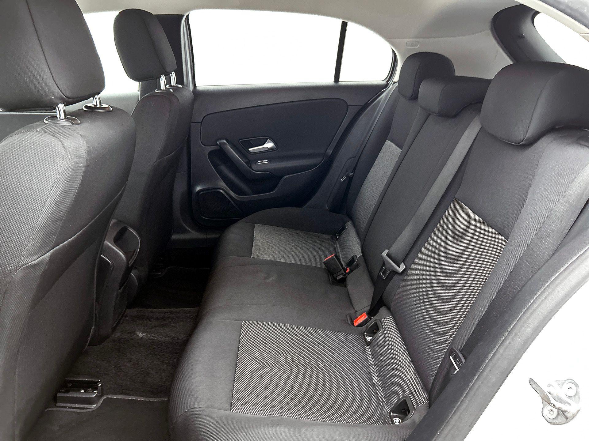 Foto van Mercedes-Benz A 200