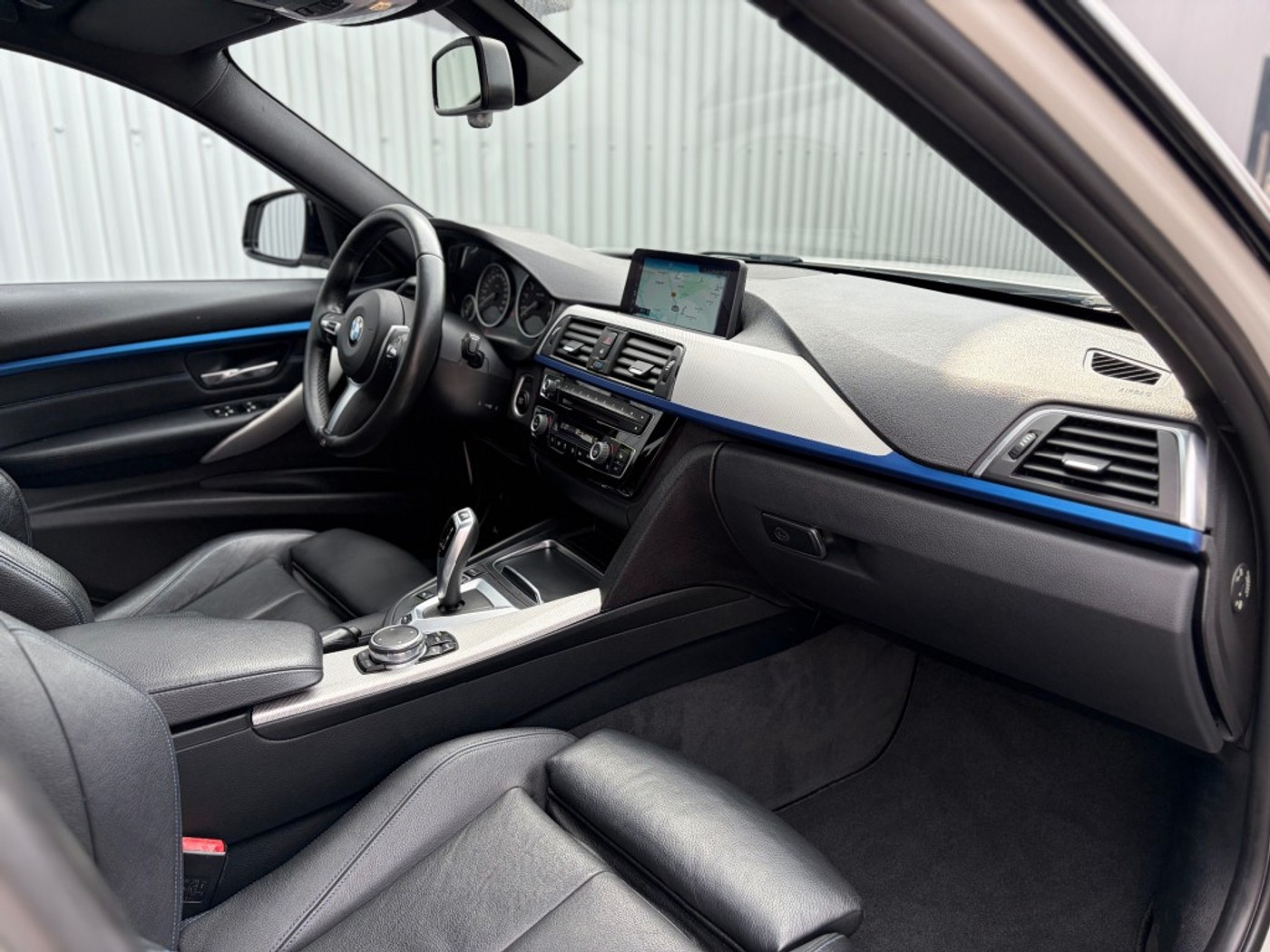 Foto van BMW 330e Iperformance