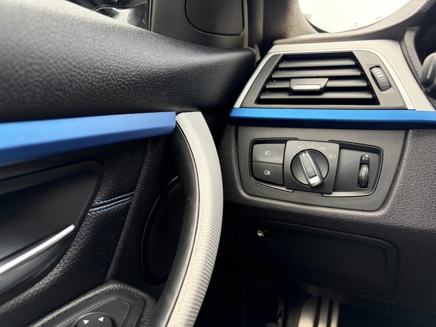 Foto van BMW 330e Iperformance