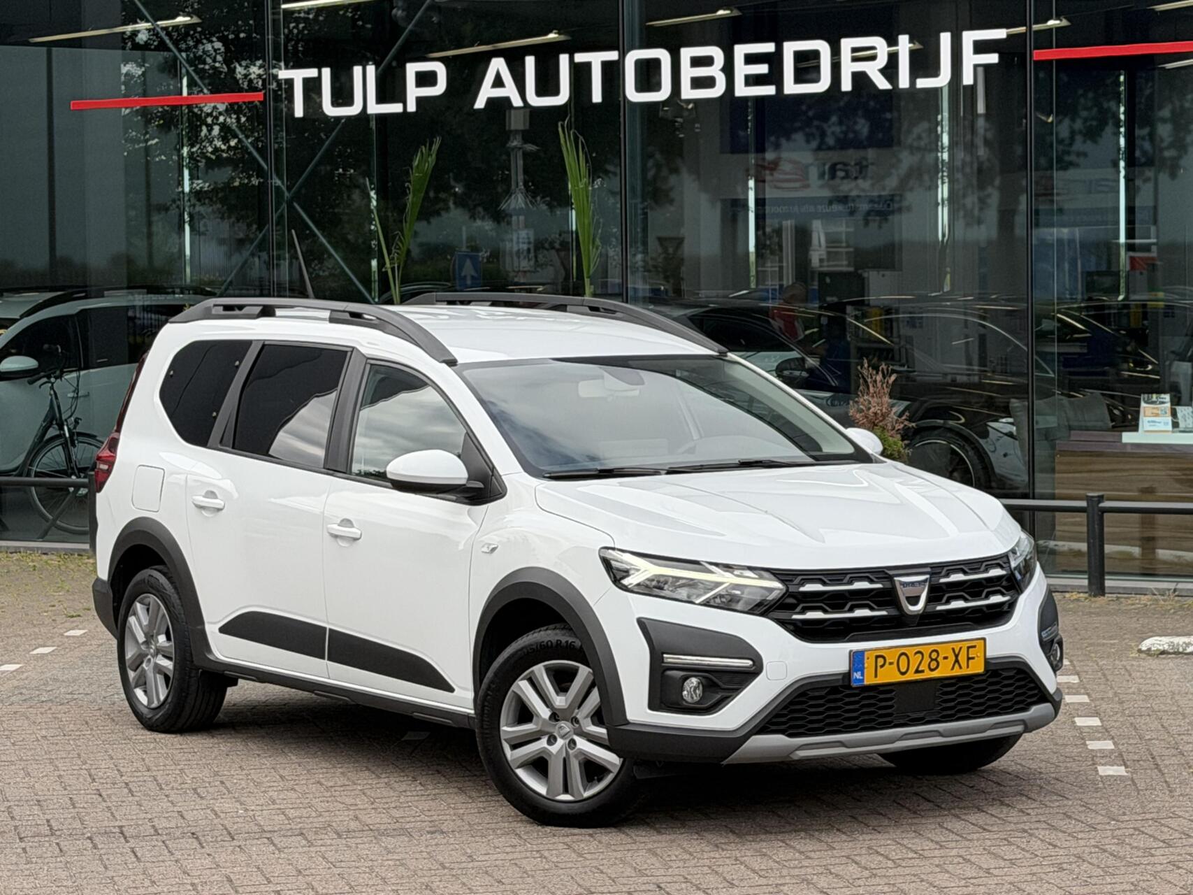 Dacia Jogger 1.0 TCe Bi-Fuel Comfort 7p. Airco Cruise NAP 2022 - voorkant