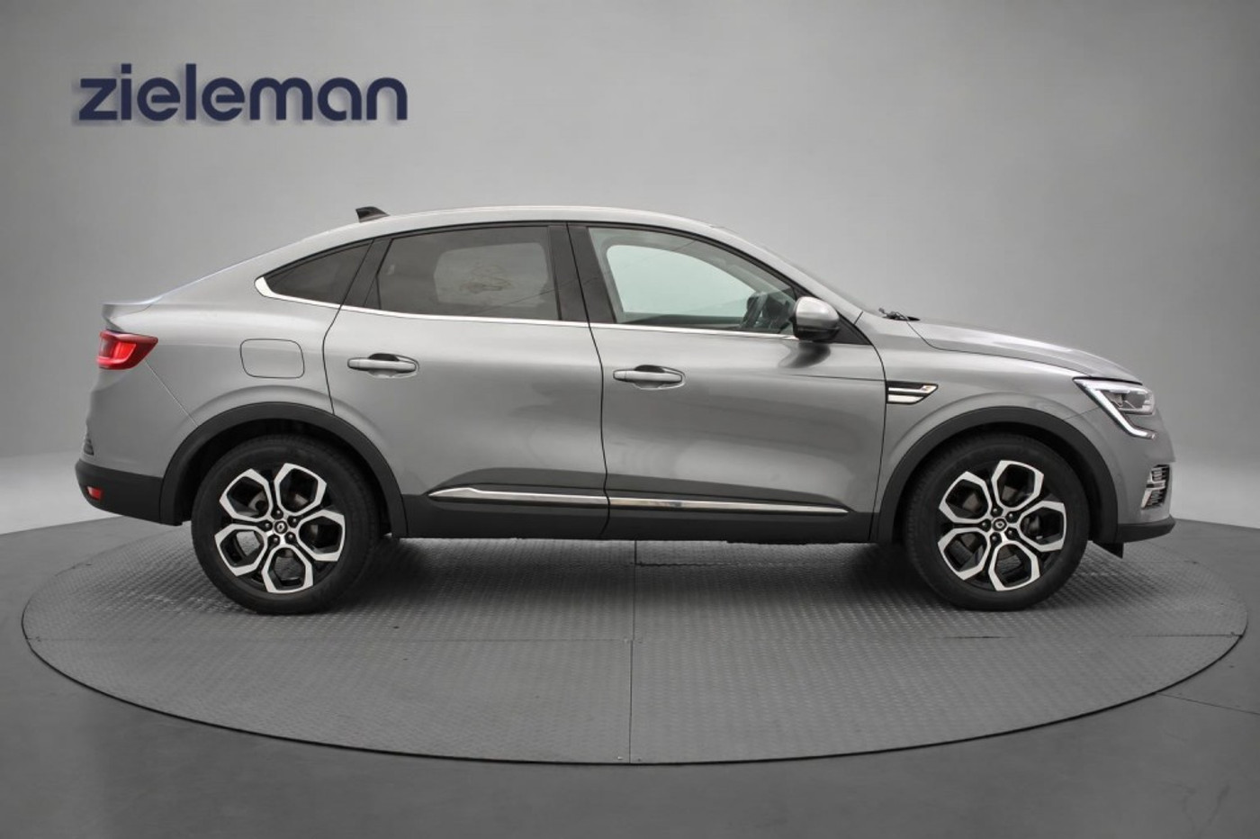 Foto van Renault Arkana E-tech