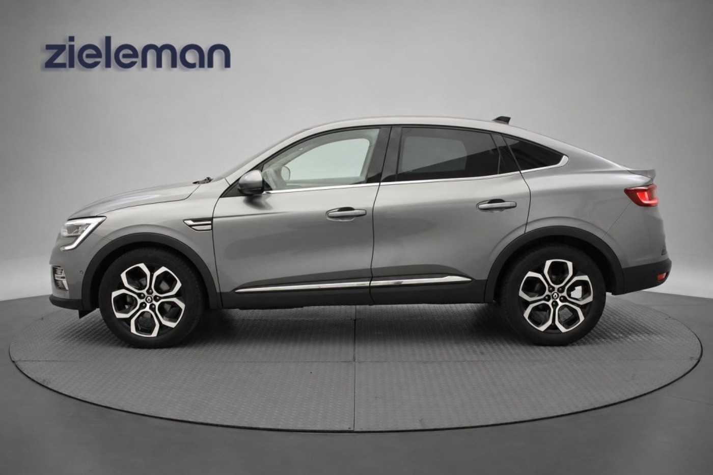 Foto van Renault Arkana E-tech