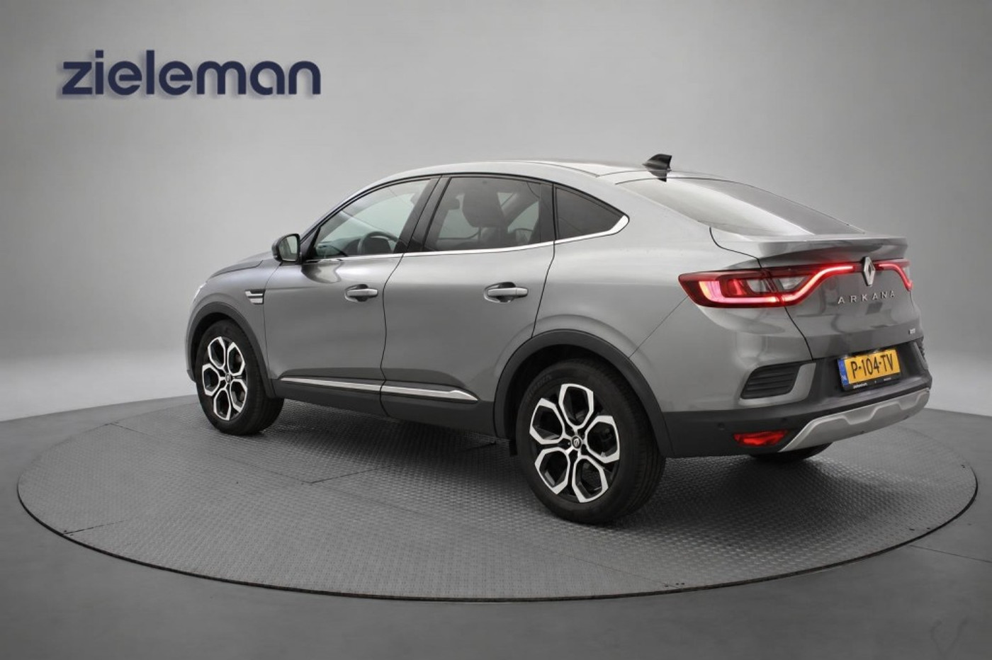 Foto van Renault Arkana E-tech