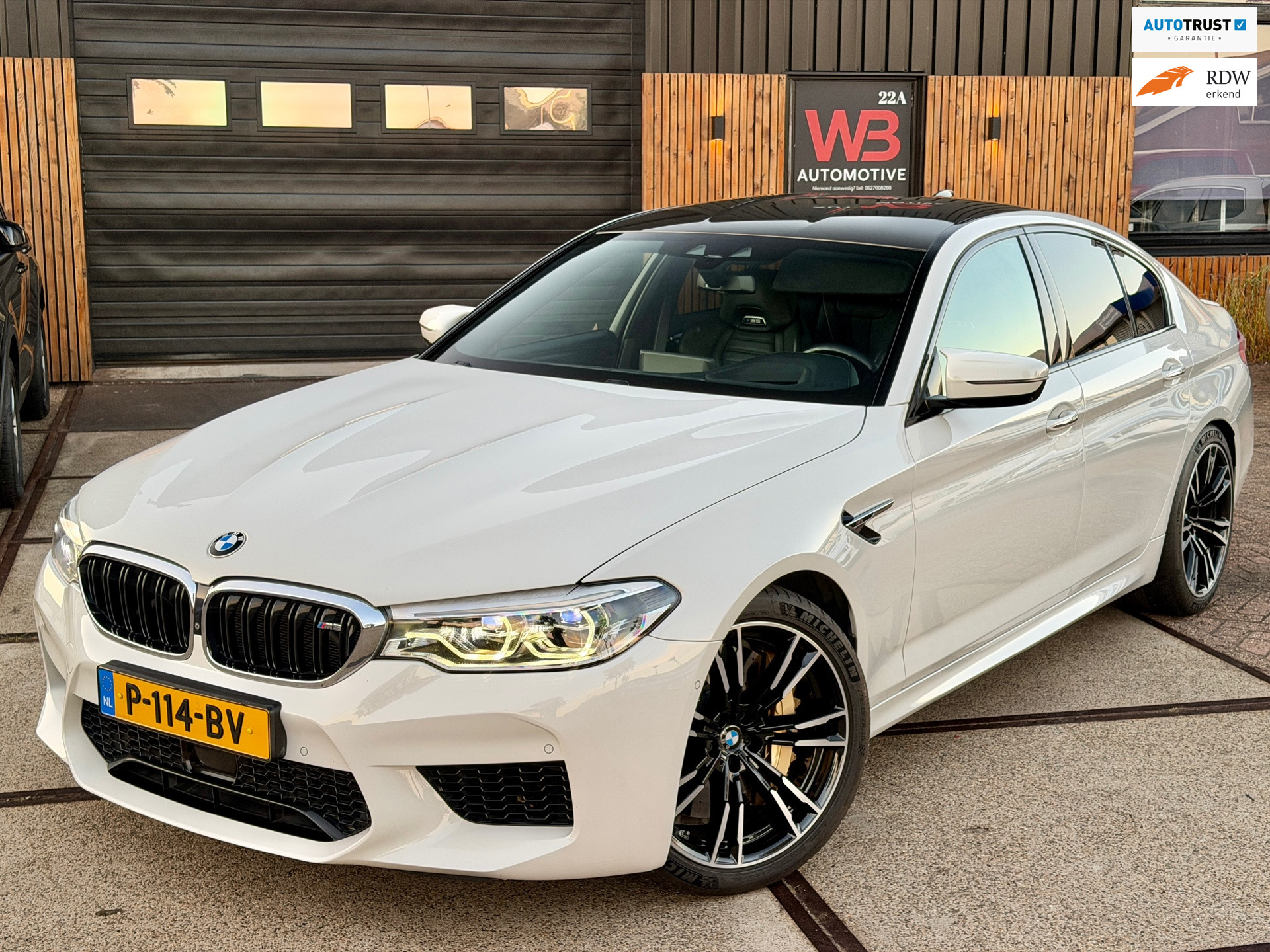 BMW M5 M5 600pk KERAMISCH B&W DRIVERS & TRACK PACKAGE 2018 - voorkant