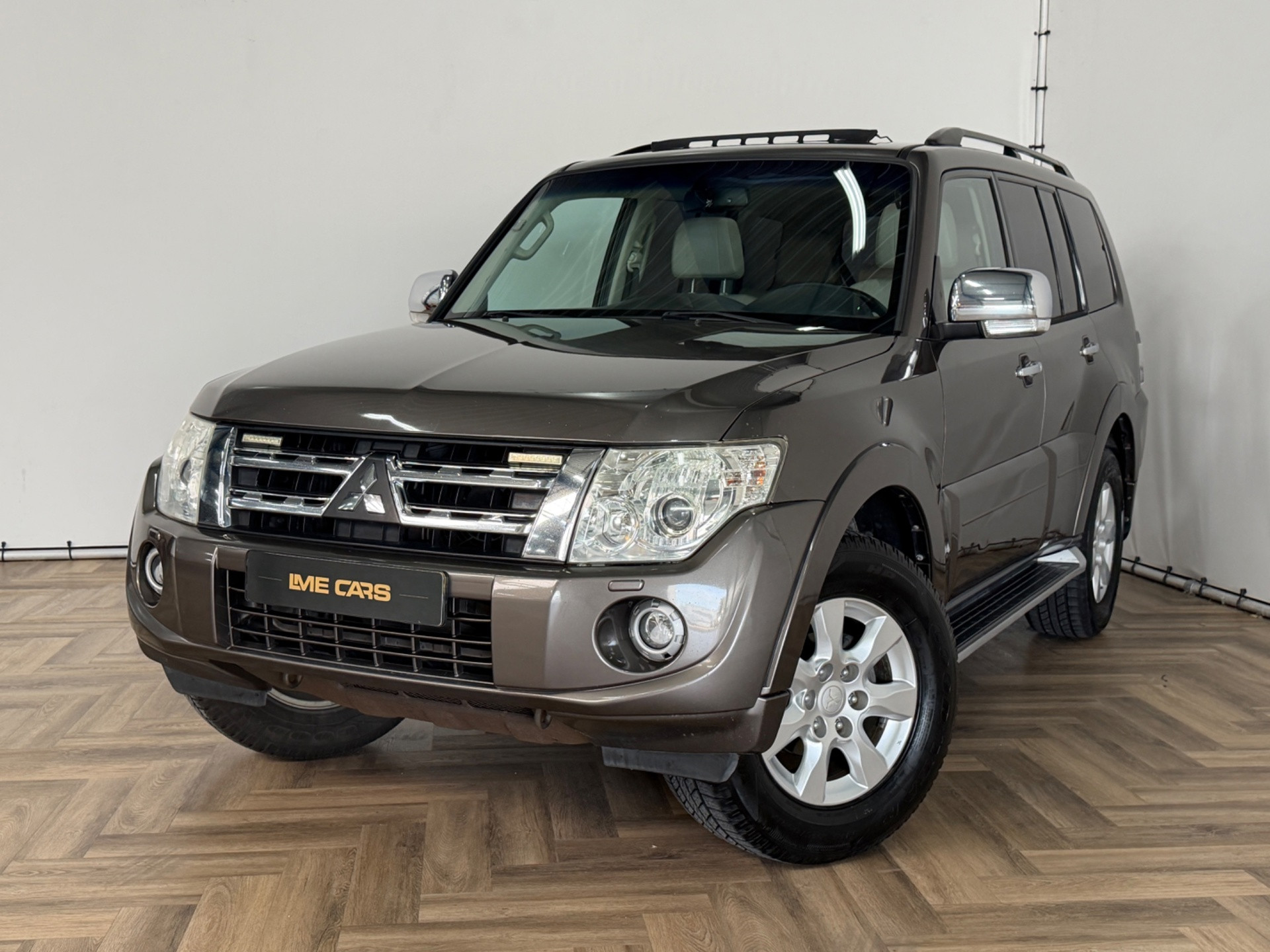 Mitsubishi Pajero 3.5 V6 GLS 7PERS|PANO|AUTOMAAT|INRUIL MOGELIJK| 2012 - voorkant