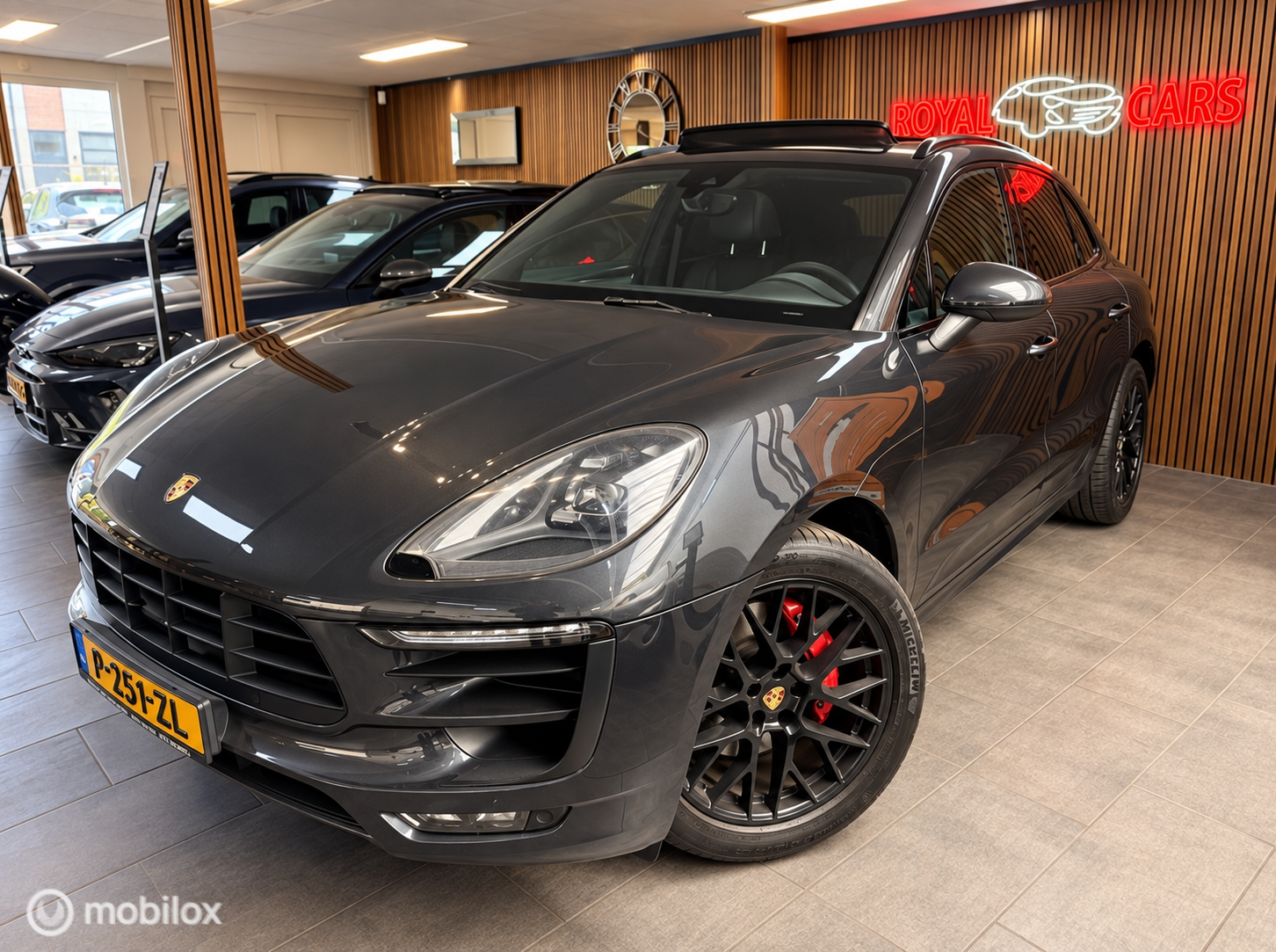 Porsche Macan GTS 3.0 GTS/ Facelift Achterklep/ Pano/ Ambiance 2016 - voorkant