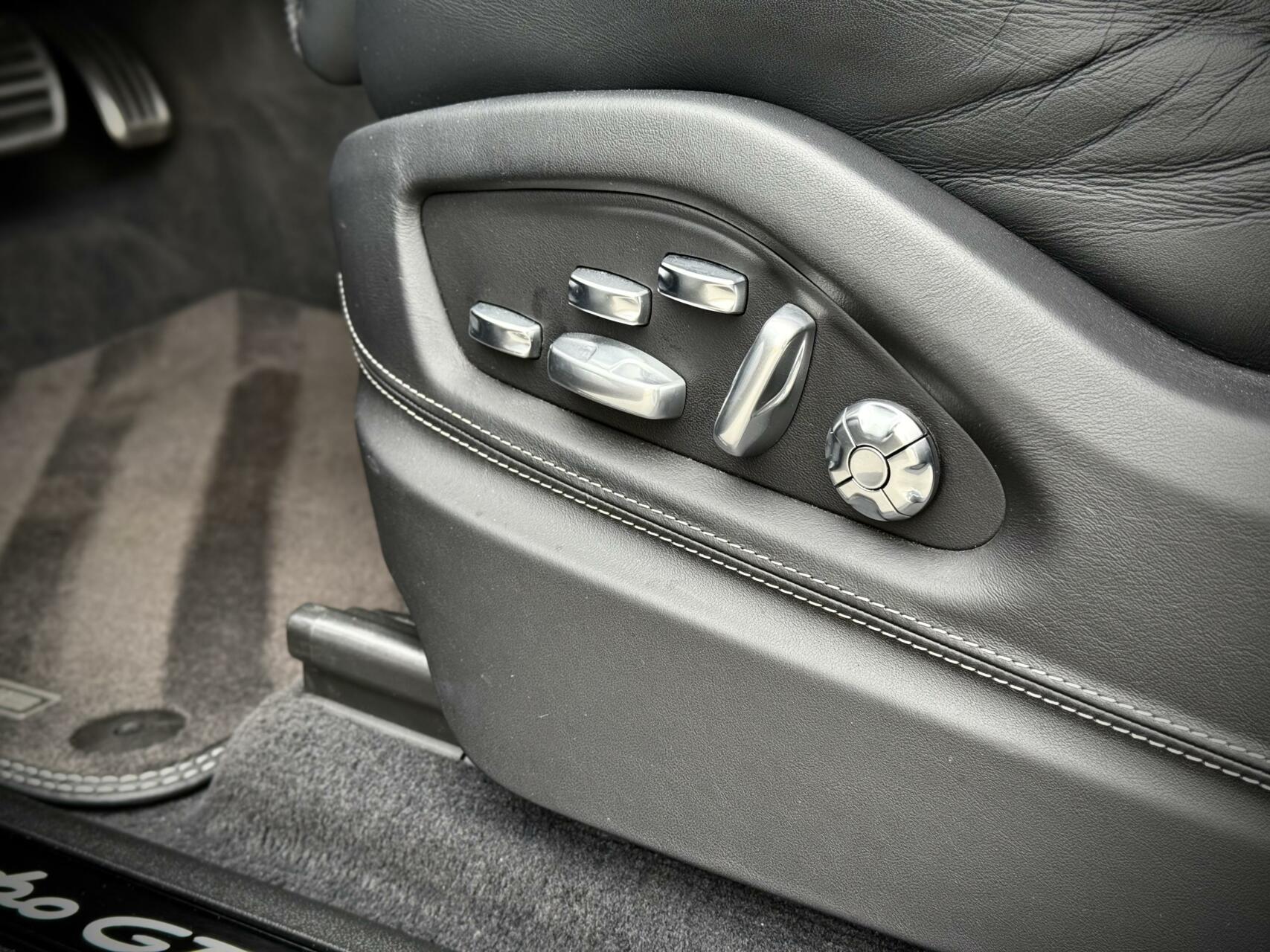 Foto van Porsche Cayenne Coupé