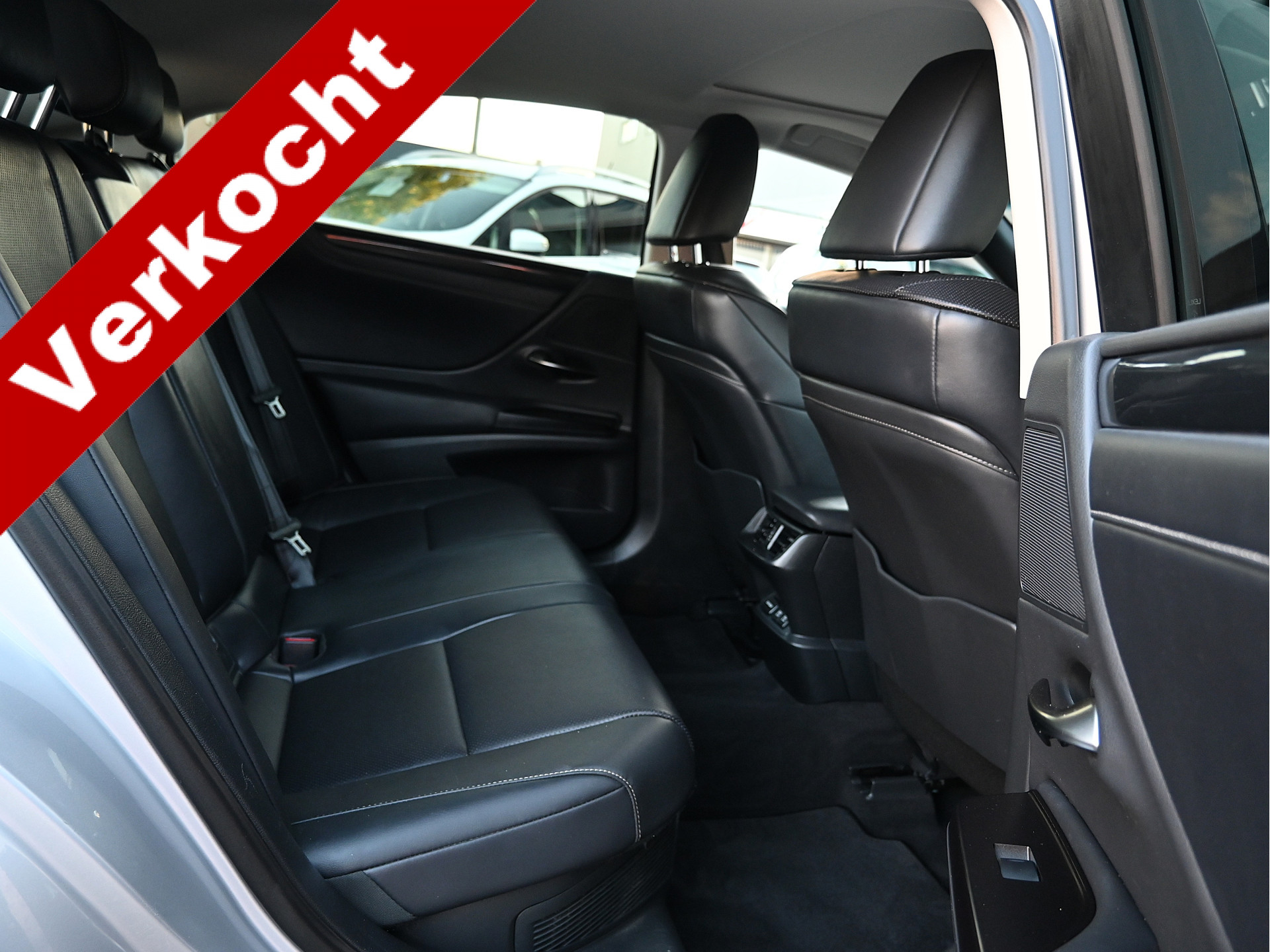 Foto van Lexus Lexus Es300h