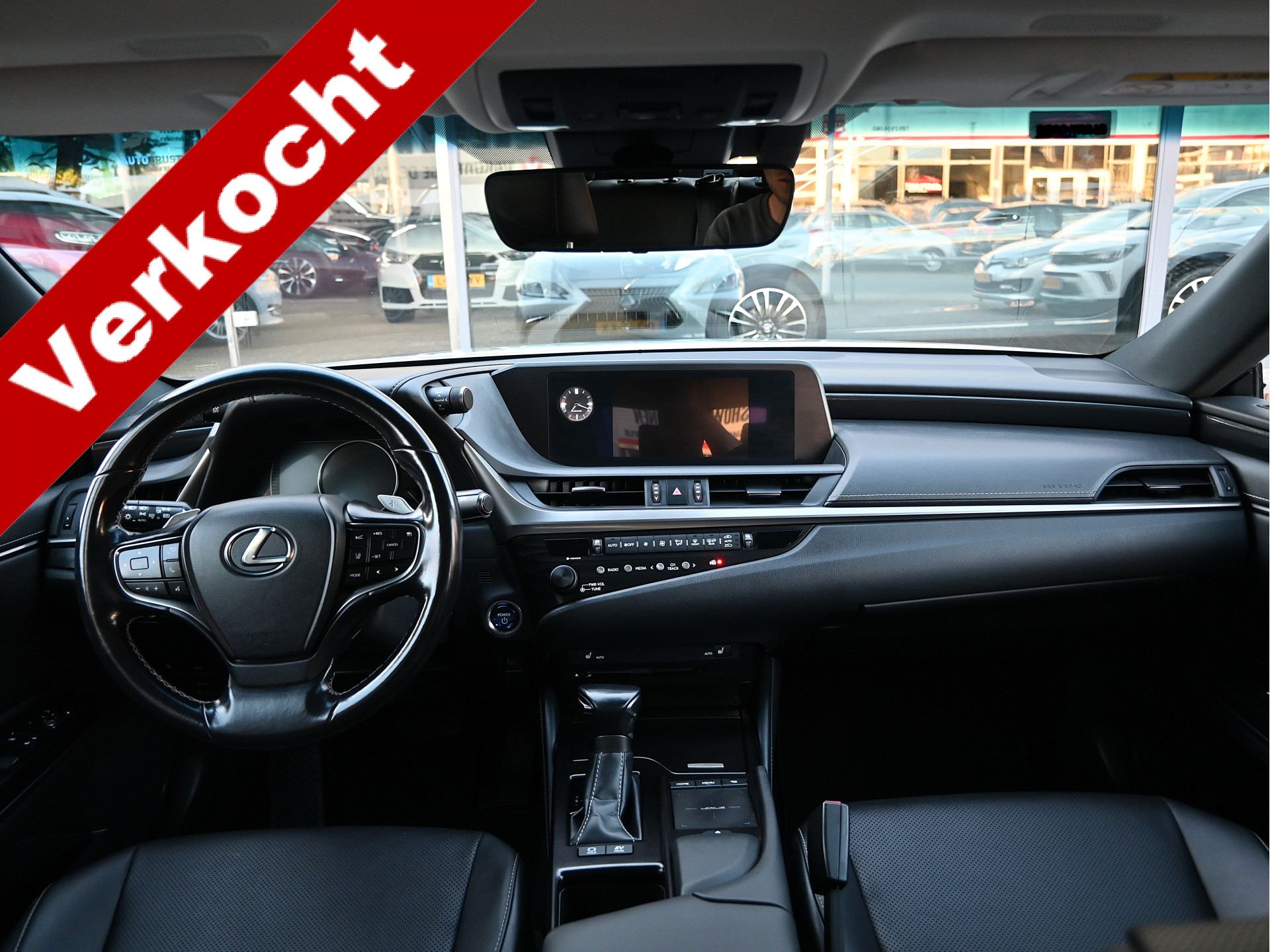Foto van Lexus Lexus Es300h