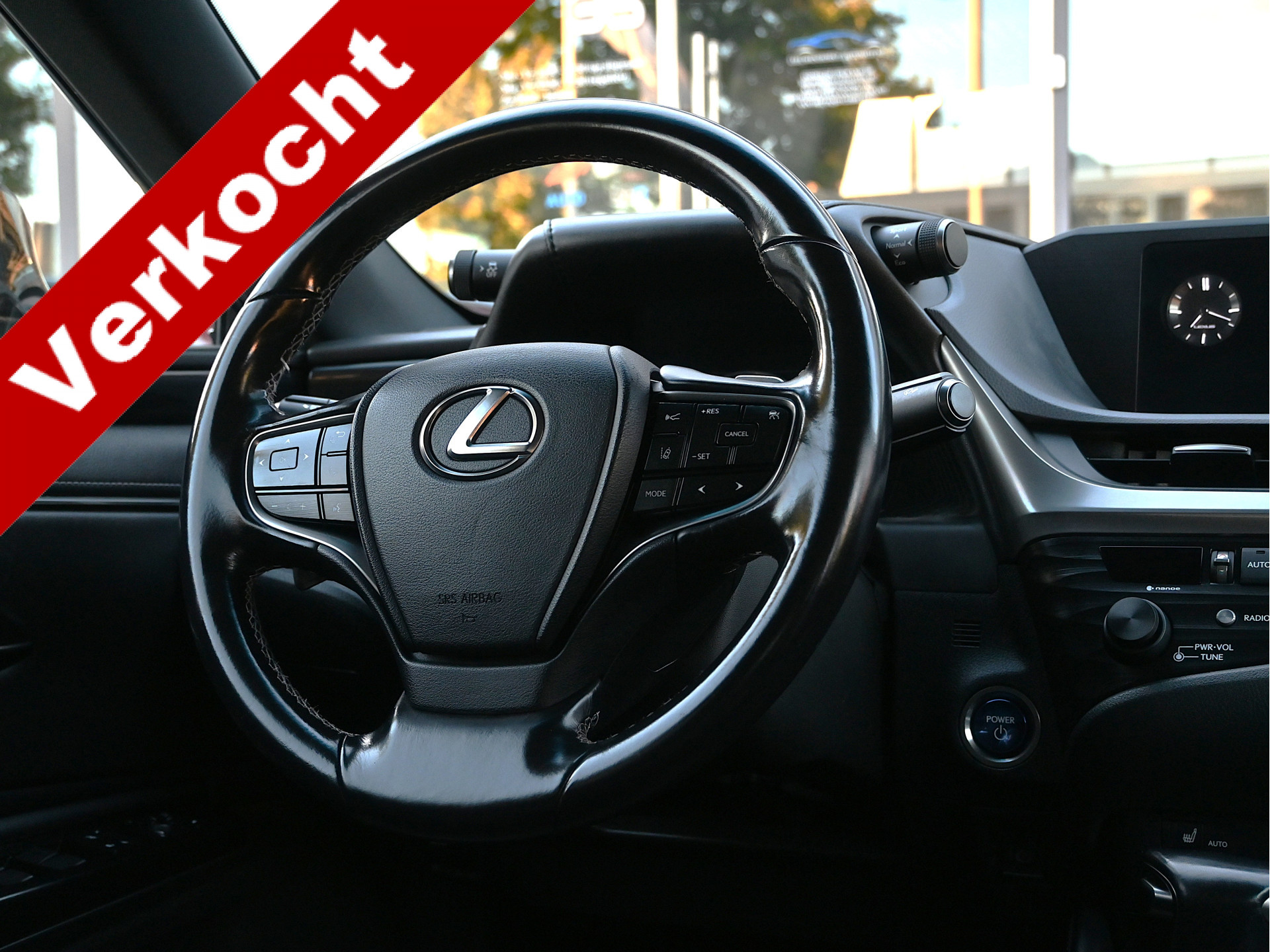 Foto van Lexus Lexus Es300h