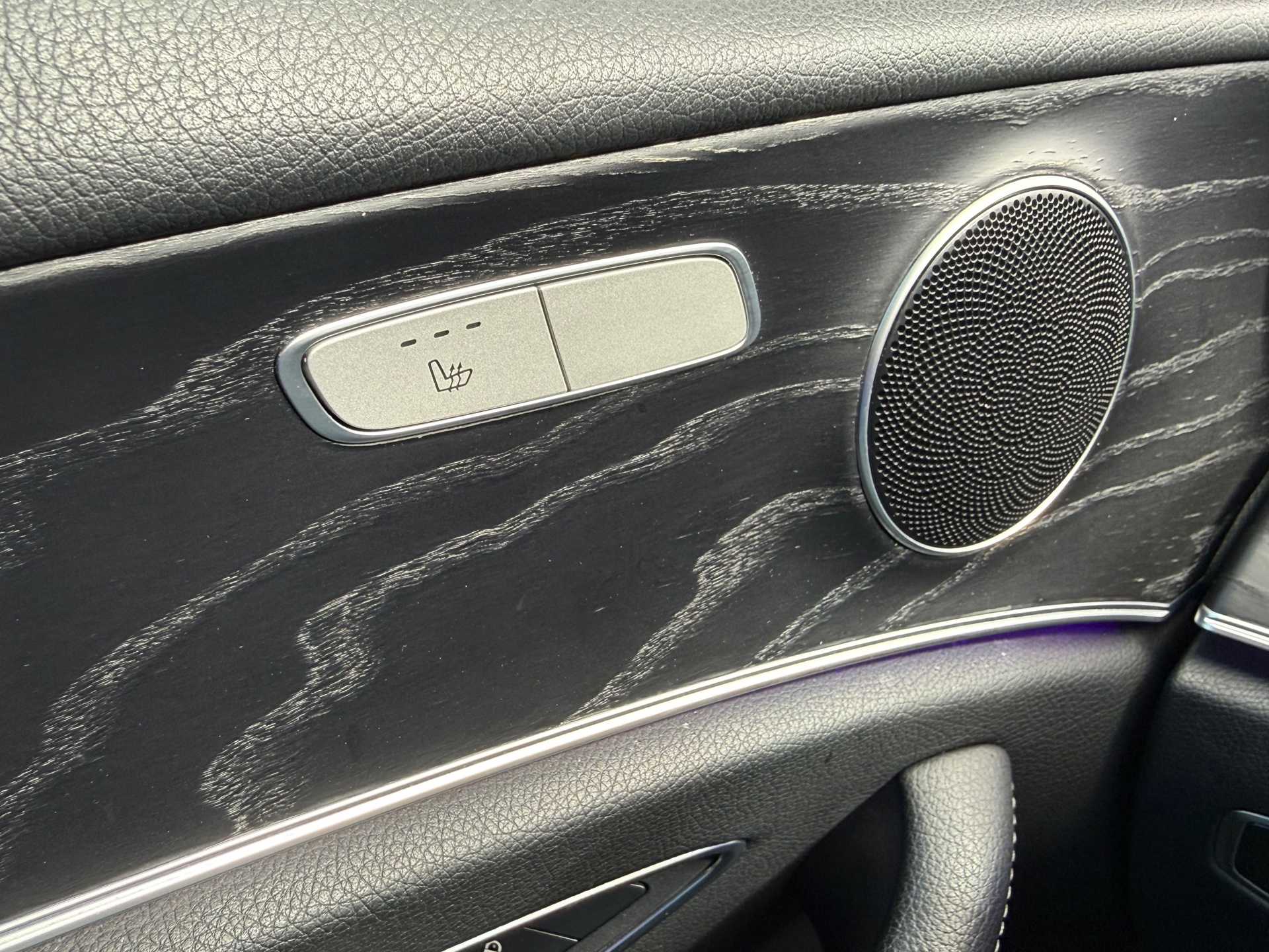 Foto van Mercedes-Benz E 200