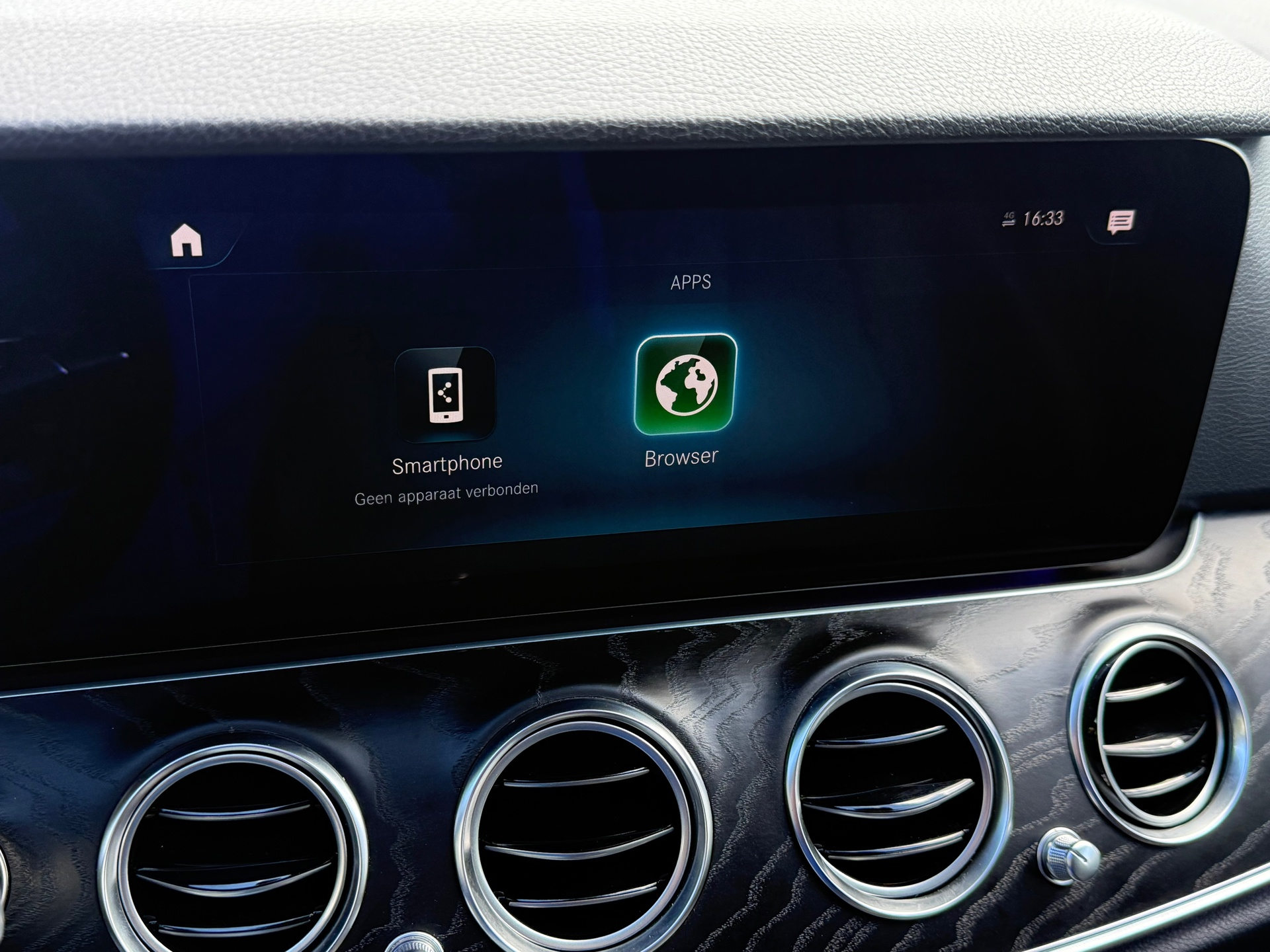 Foto van Mercedes-Benz E 200