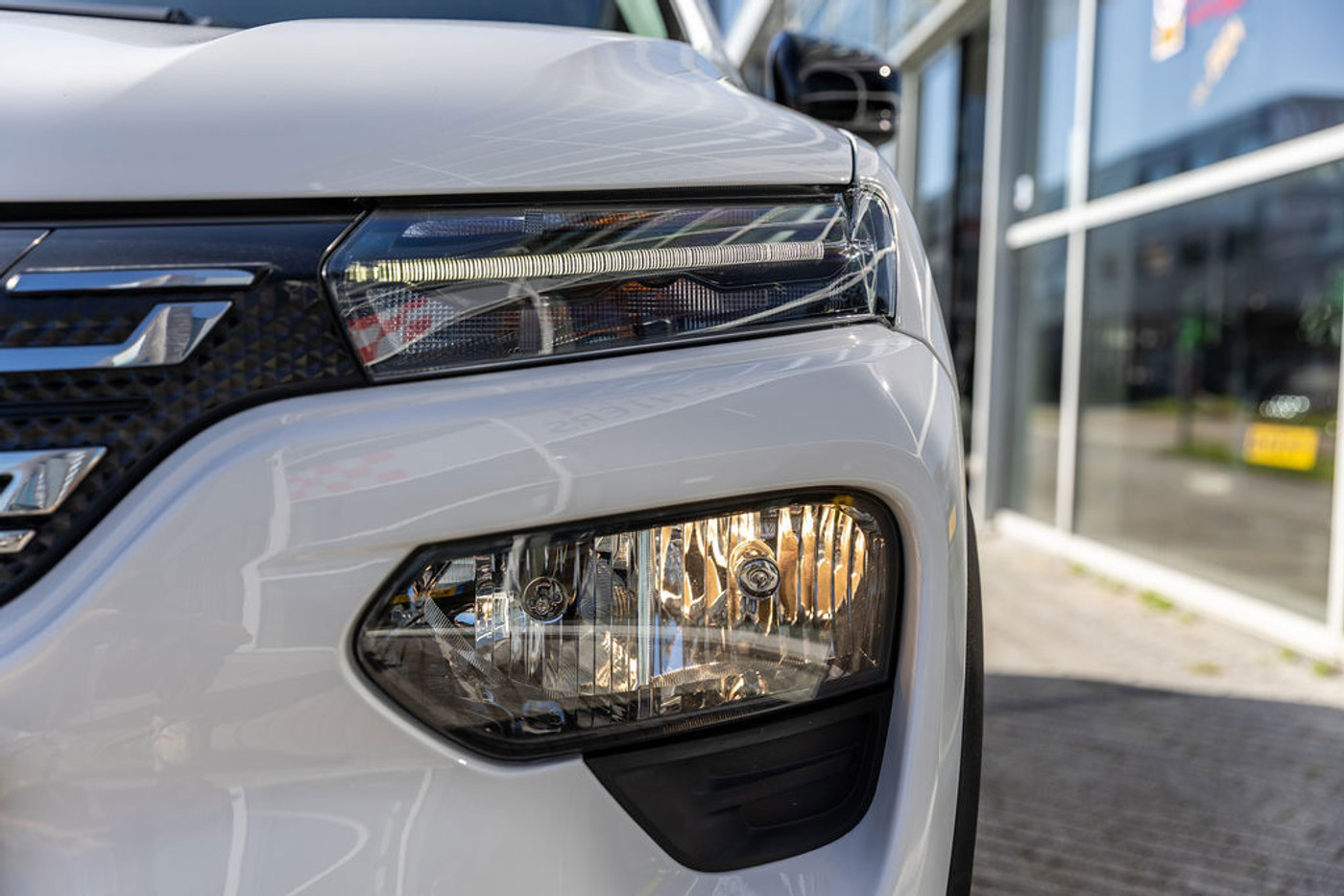 Foto van Dacia Spring