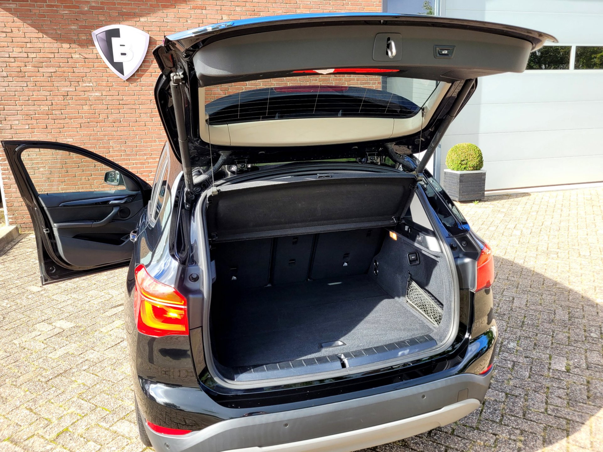 Foto van BMW X1 Sdrive18i