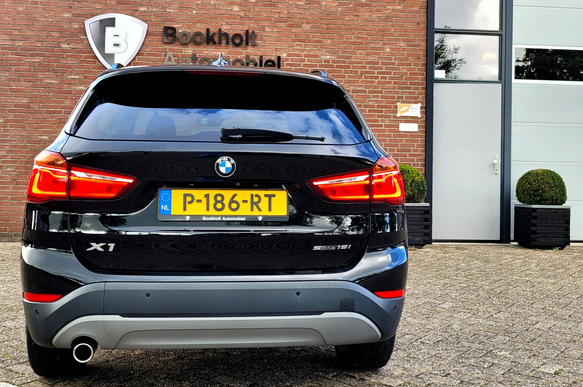 Foto van BMW X1 Sdrive18i