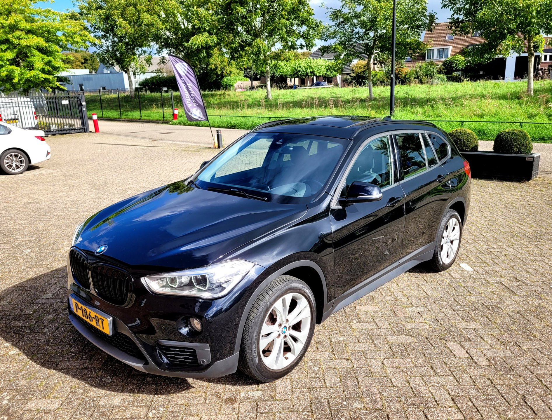 Foto van BMW X1 Sdrive18i