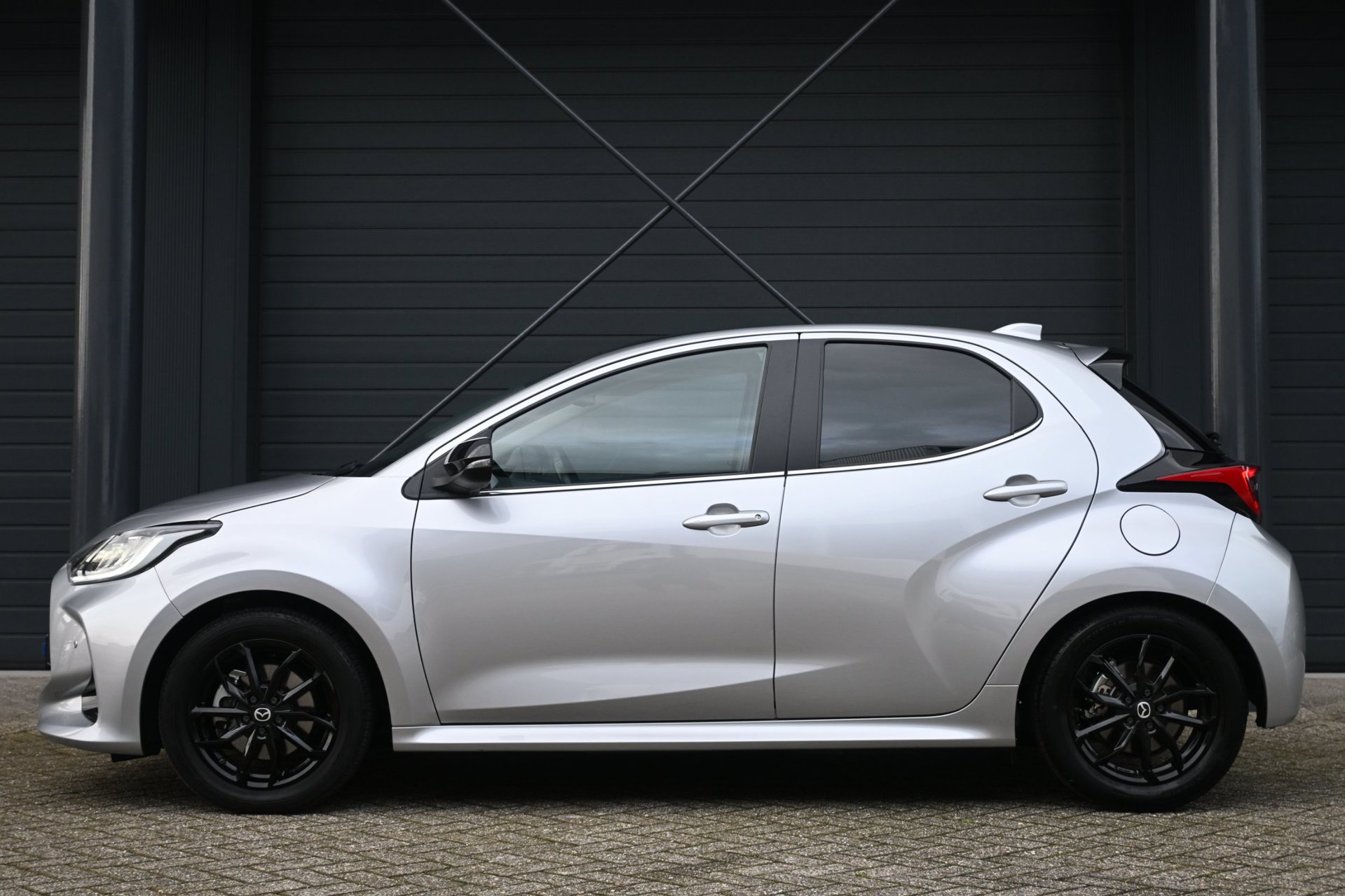 Foto van Mazda Mazda2 Hybrid