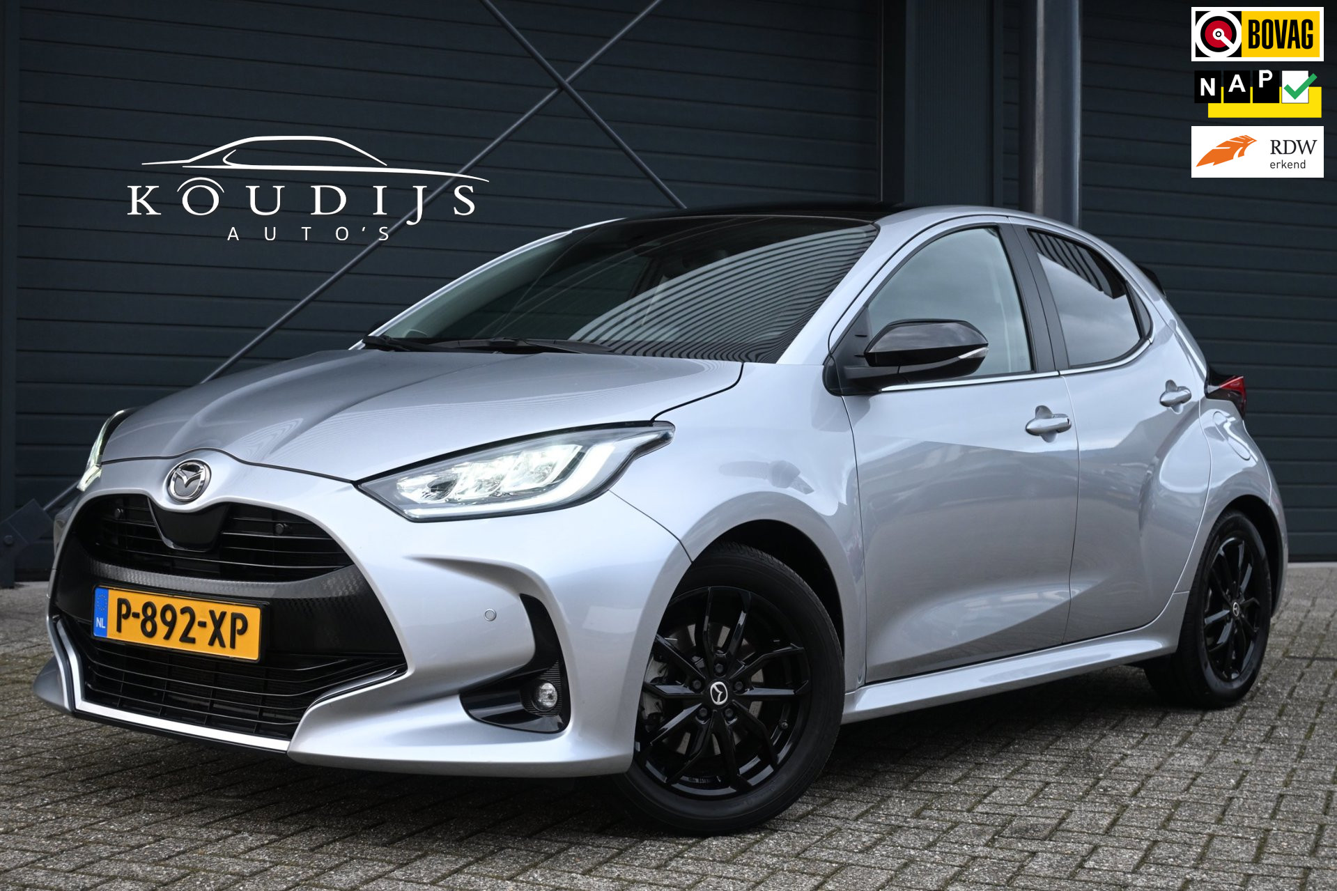 Mazda Mazda2 Hybrid 1.5 Select, Panodak, Keyless, Stoel/Stuurverw., Head up, Afn. trekhaak, Full option, Dealer onderhouden 2022 - voorkant