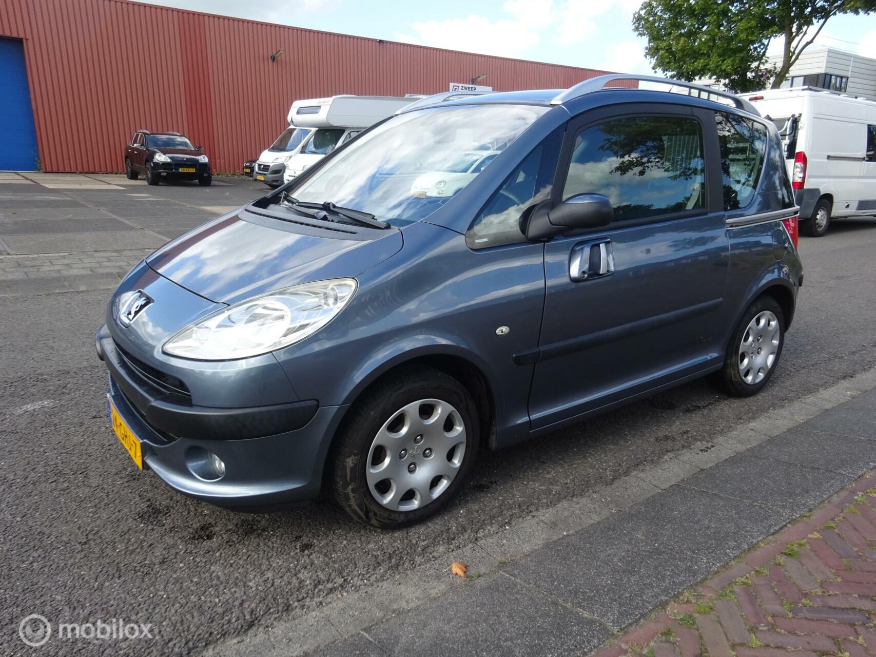 Peugeot 1007 1.6-16V Gentry Pack ECC,CRUISE CONTROLE,ETC!! 2008 - voorkant