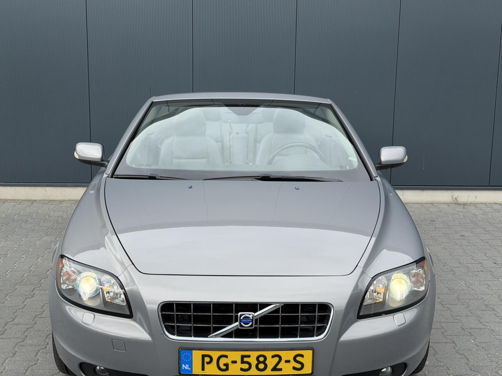 Foto van Volvo C70