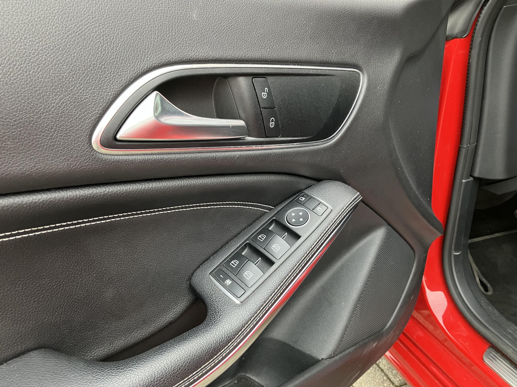 Foto van Mercedes-Benz Cla