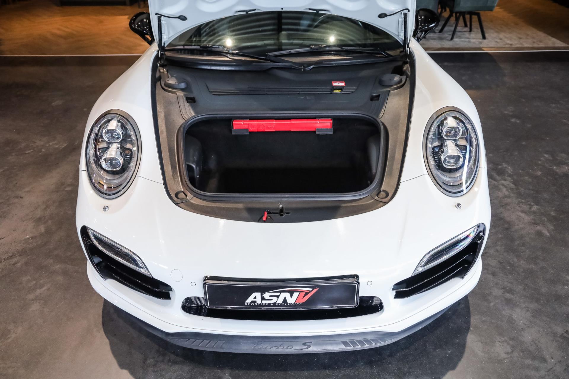 Foto van Porsche 911 Turbo S