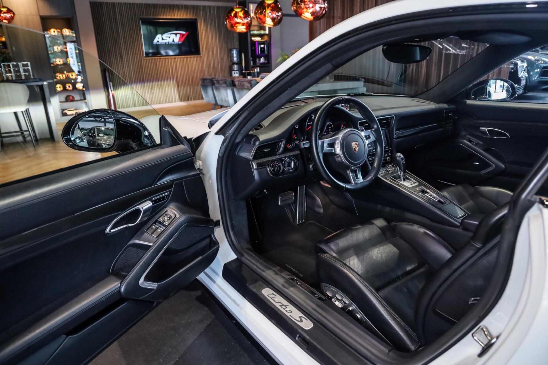 Foto van Porsche 911 Turbo S