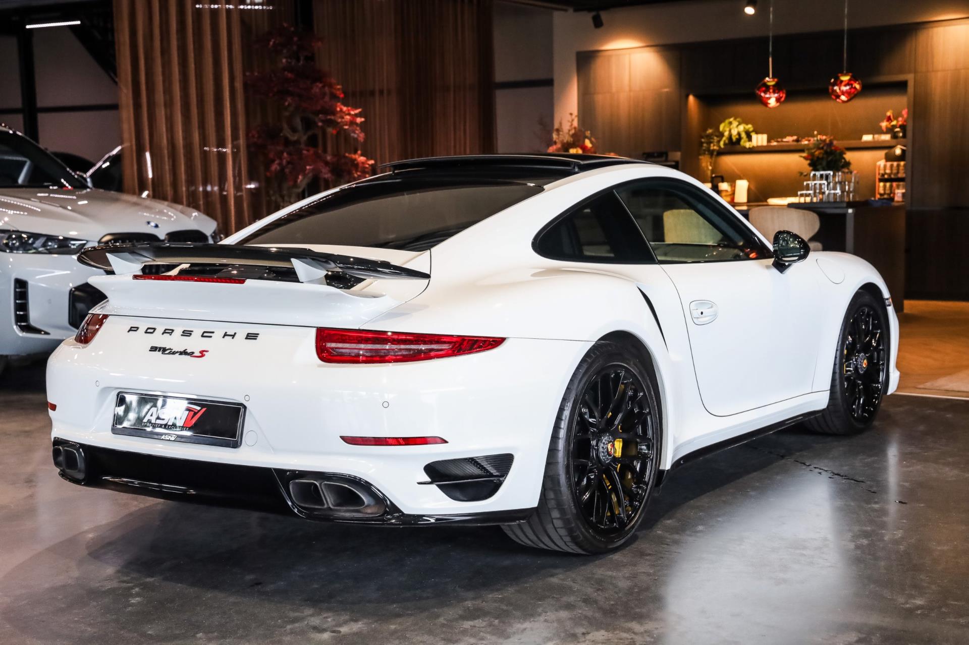 Foto van Porsche 911 Turbo S