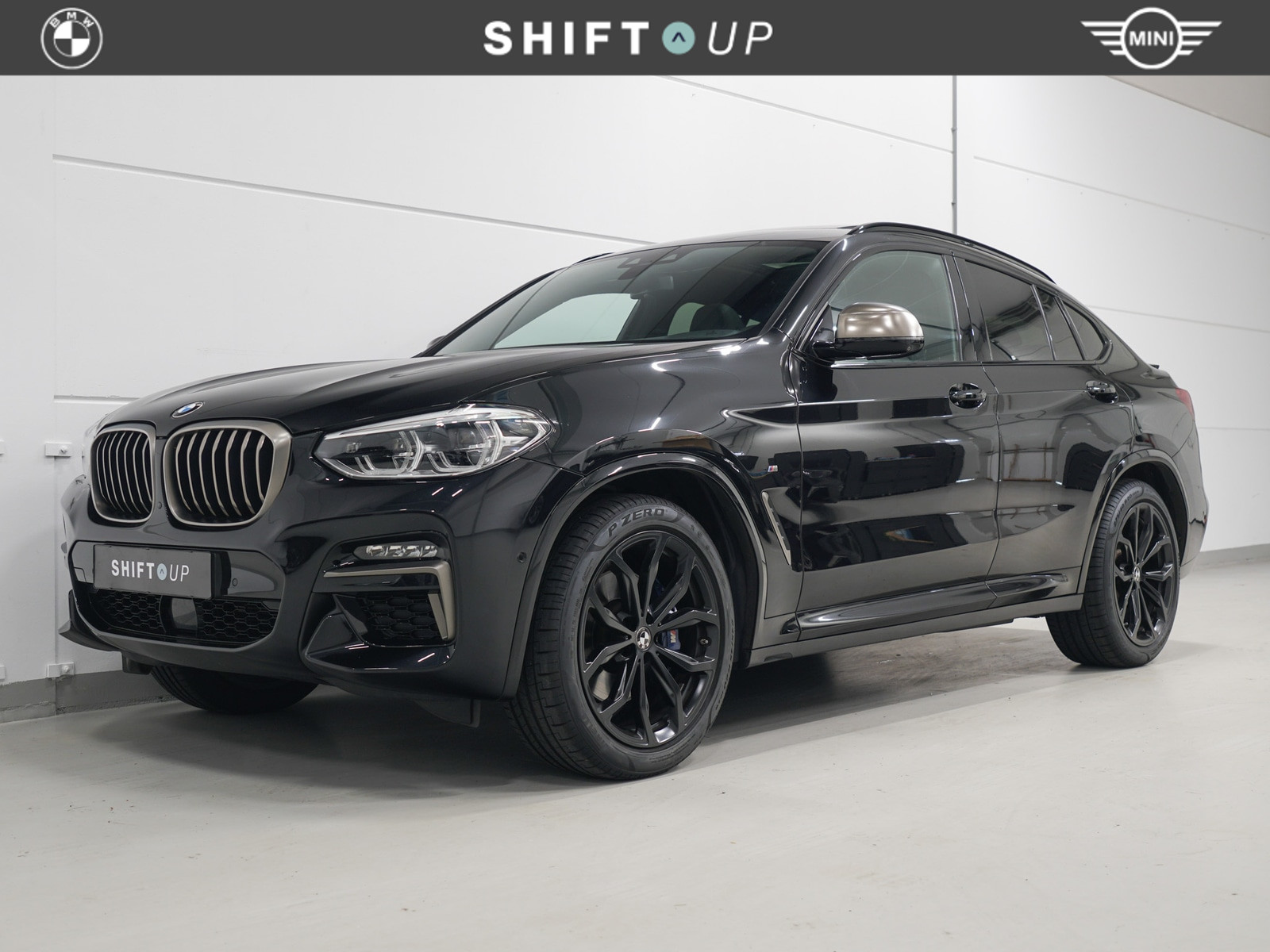 BMW X4 M40i High Executive 2020 - voorkant