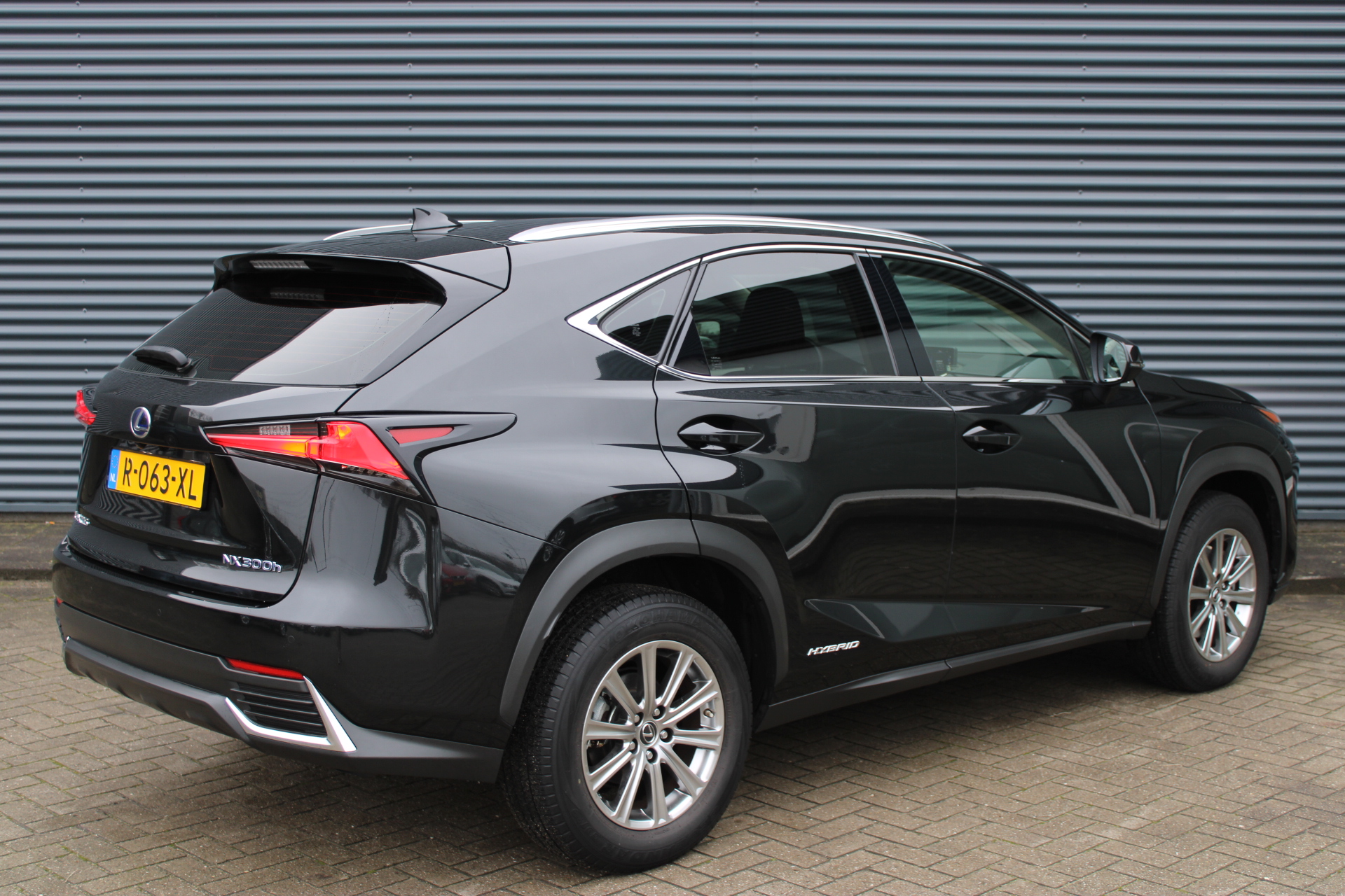 Foto van Lexus Lexus Nx300h