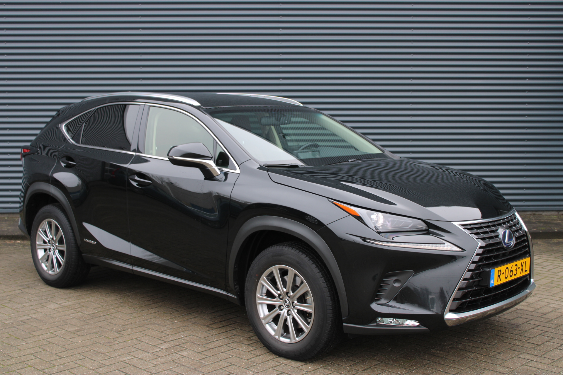Foto van Lexus Lexus Nx300h