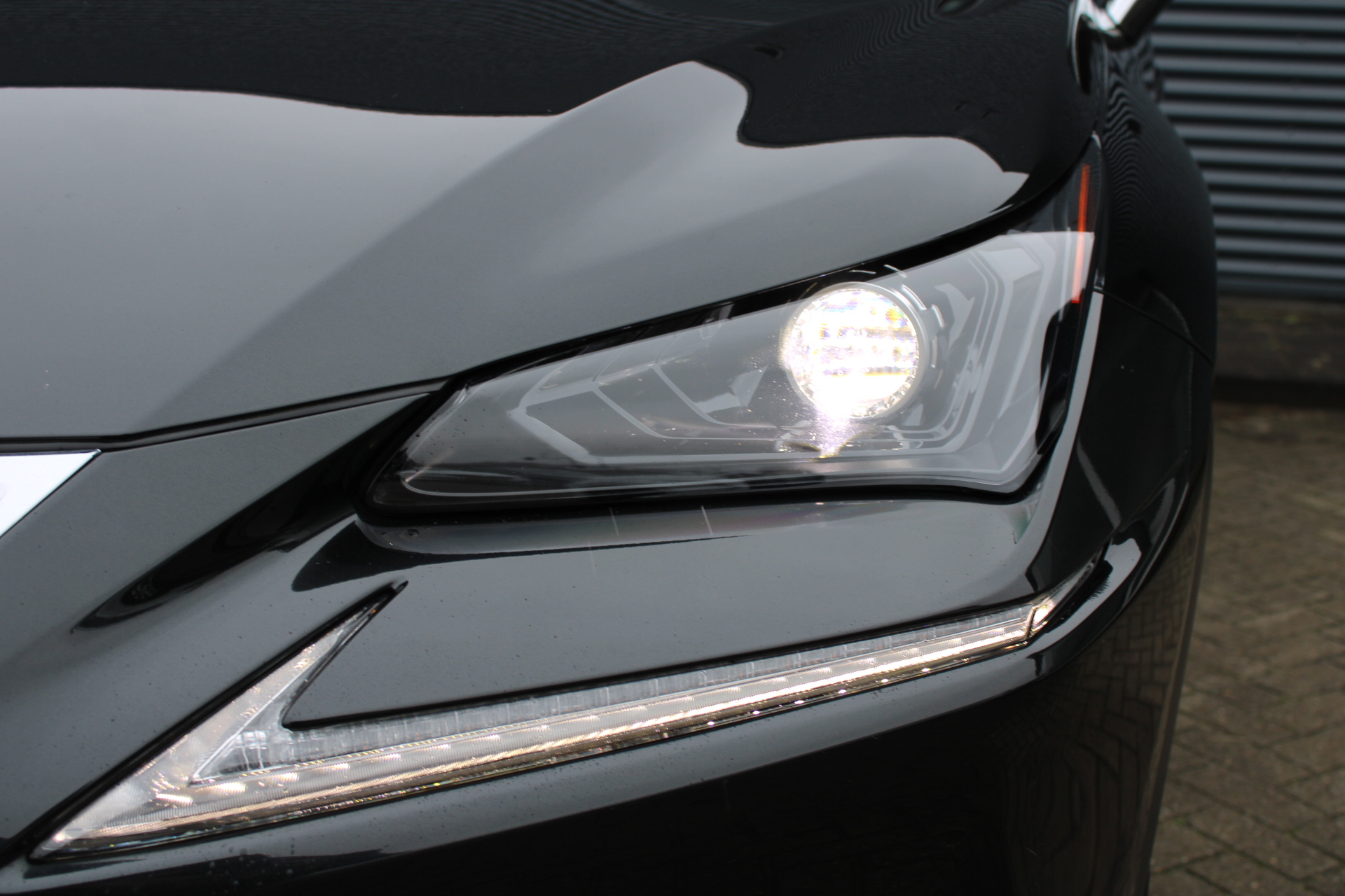 Foto van Lexus Lexus Nx300h