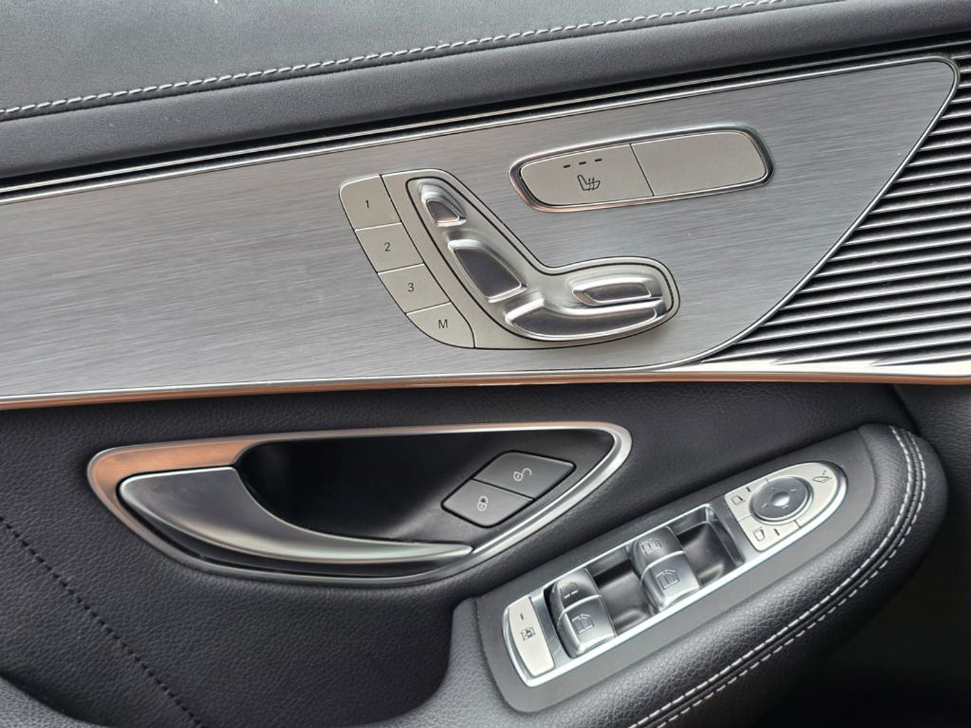 Foto van Mercedes-Benz Eqc